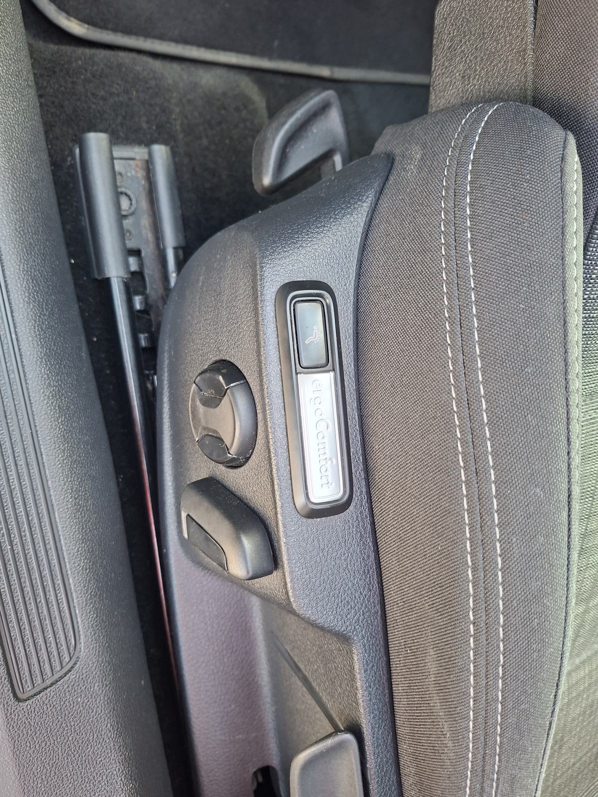 VW Passat Variant 2,0 TDI, dsg, 147 kw, 200 ks, fotografija 6