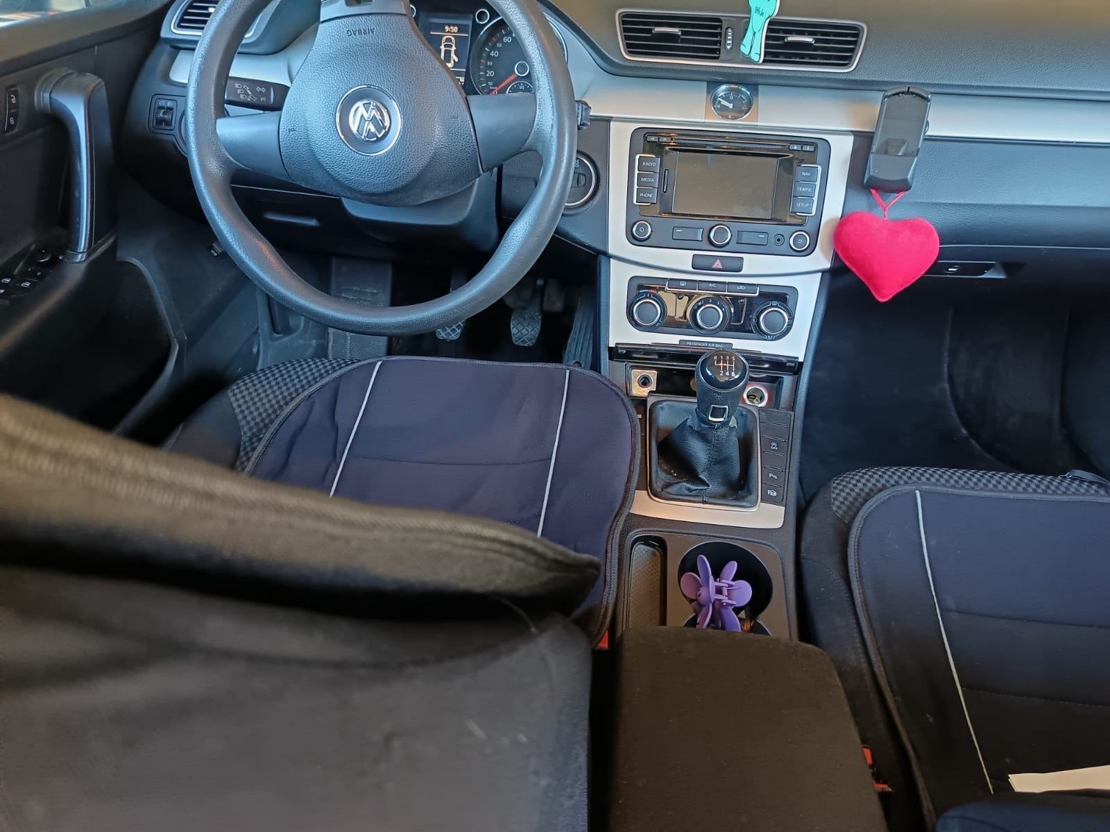 VW Passat Variant 2,0 TDI reg 8/2027, fotografija 4