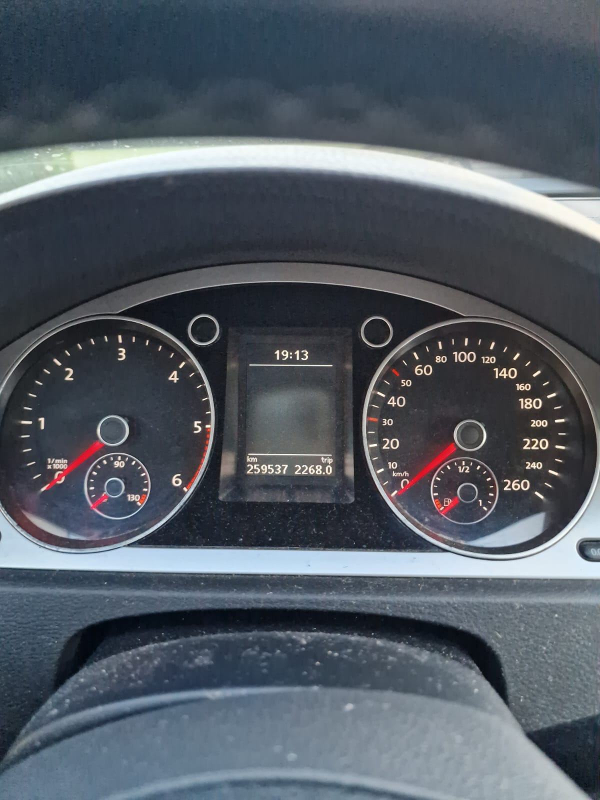 VW Passat Variant 2,0 TDI, fotografija 8
