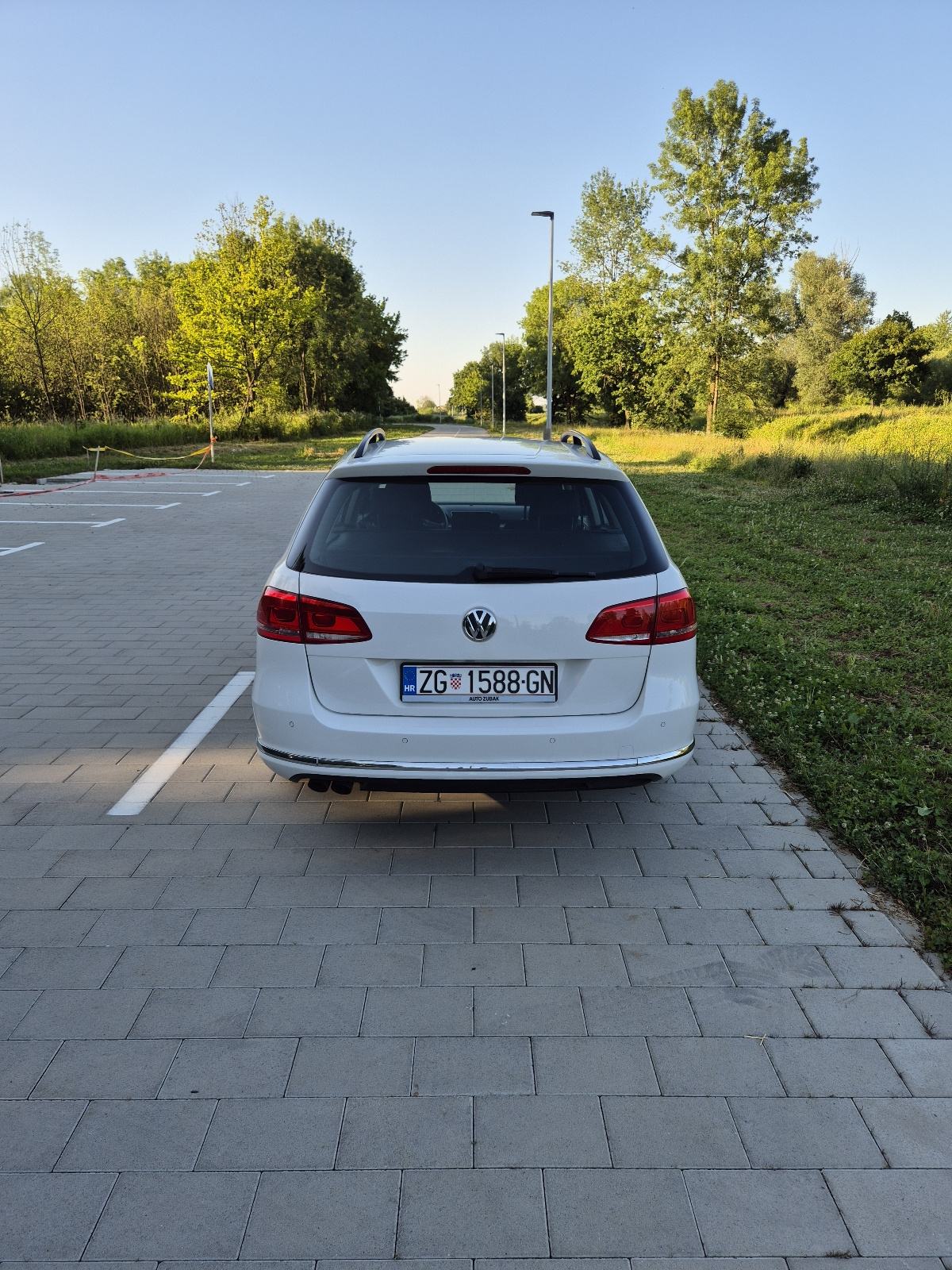 VW Passat Variant 2,0 TDI, fotografija 4