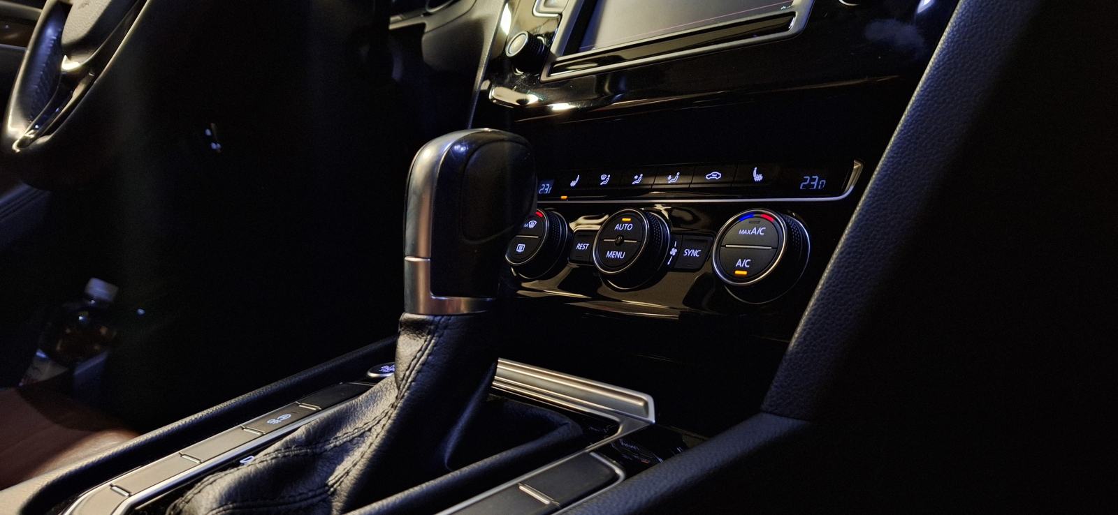 VW Passat Highline 2.0TDI DSG, fotografija 16