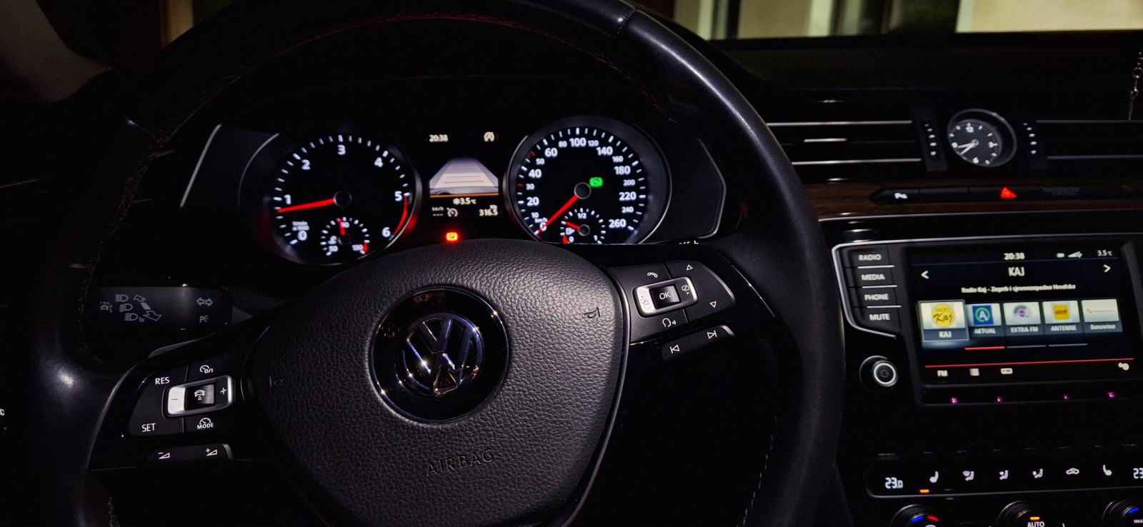 VW Passat Highline 2.0TDI DSG, fotografija 17