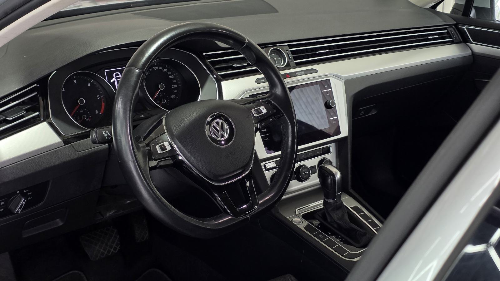 VW PASSAT VARIANT***2018***DSG**KAMERA**RADAR***MASAZA**F1, fotografija 14