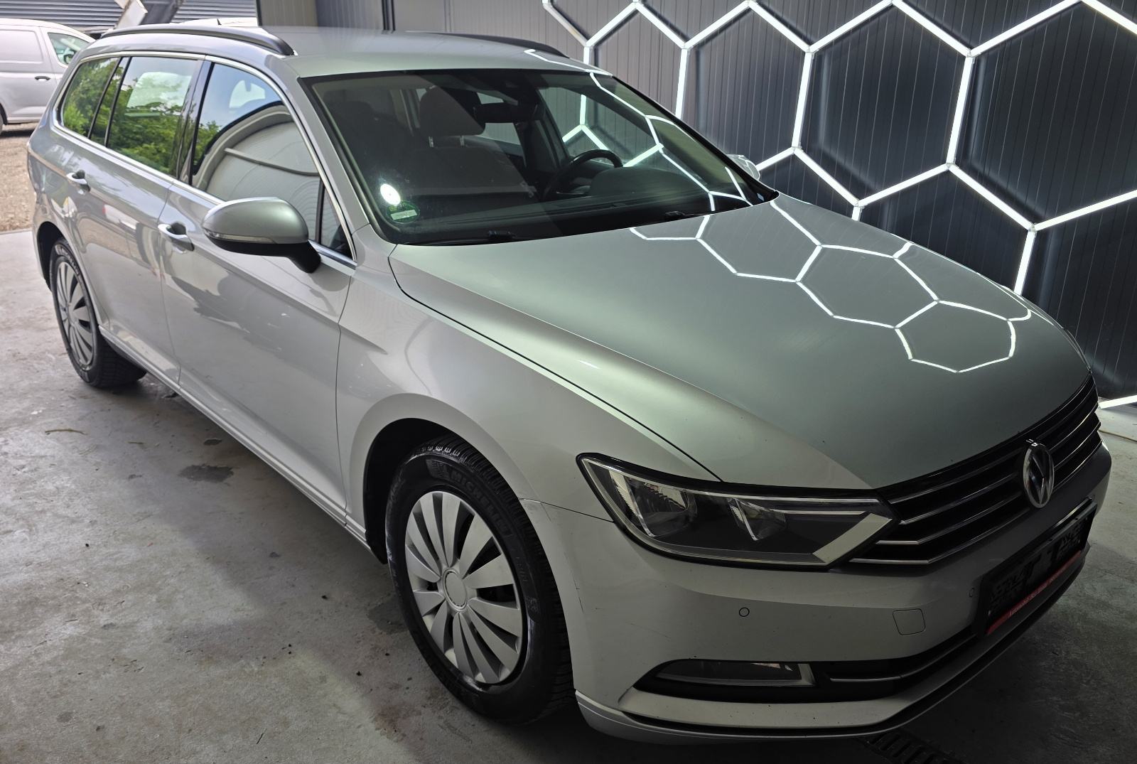 VW PASSAT VARIANT***2018***DSG**KAMERA**RADAR***MASAZA**F1, fotografija 15