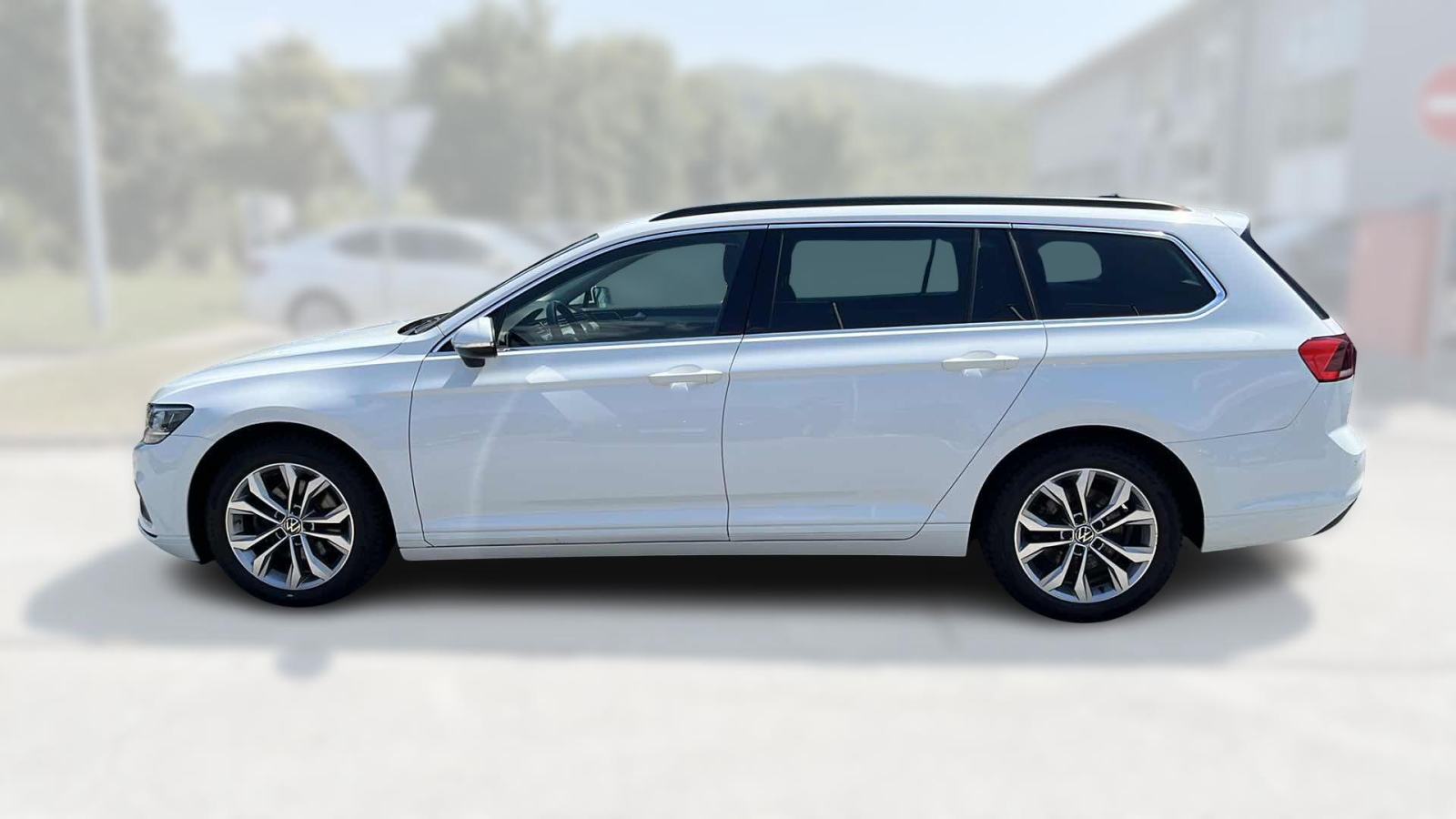 VW PASSAT Variant 2021 • PREMIUM jamstvo • AutoZubak Rabljena, fotografija 5