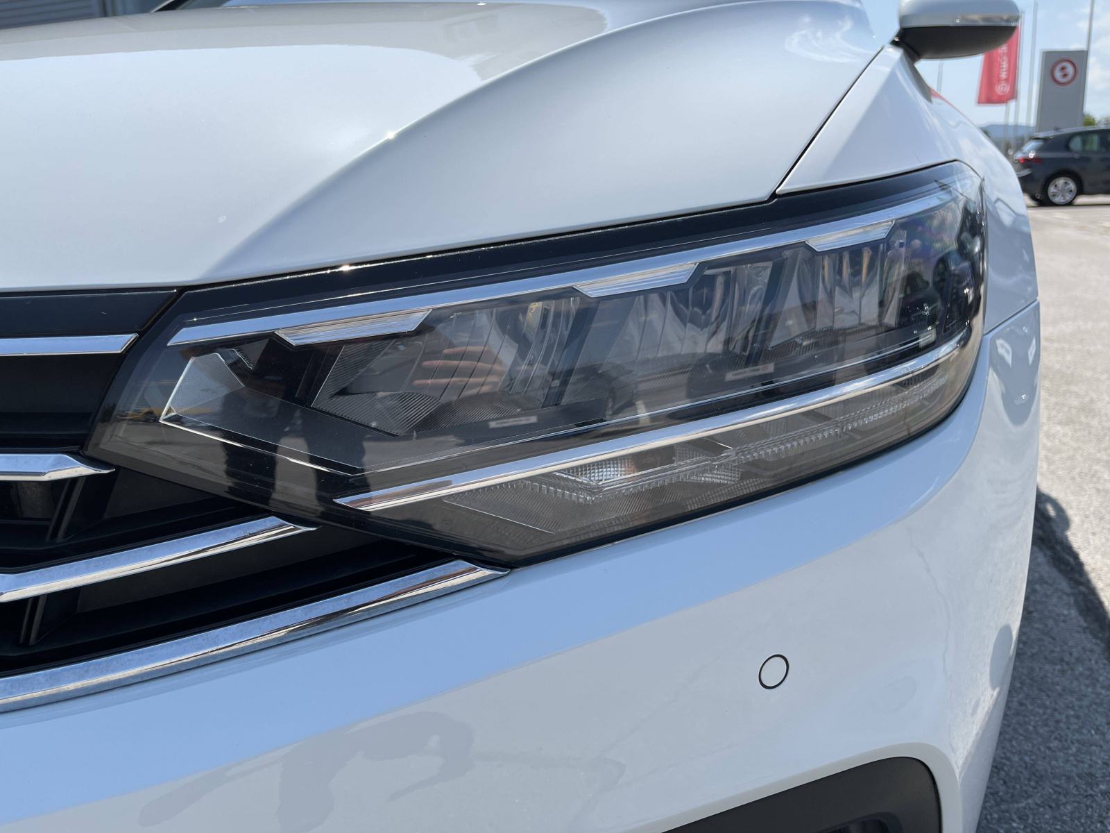 VW PASSAT Variant 2021 • PREMIUM jamstvo • AutoZubak Rabljena, fotografija 13
