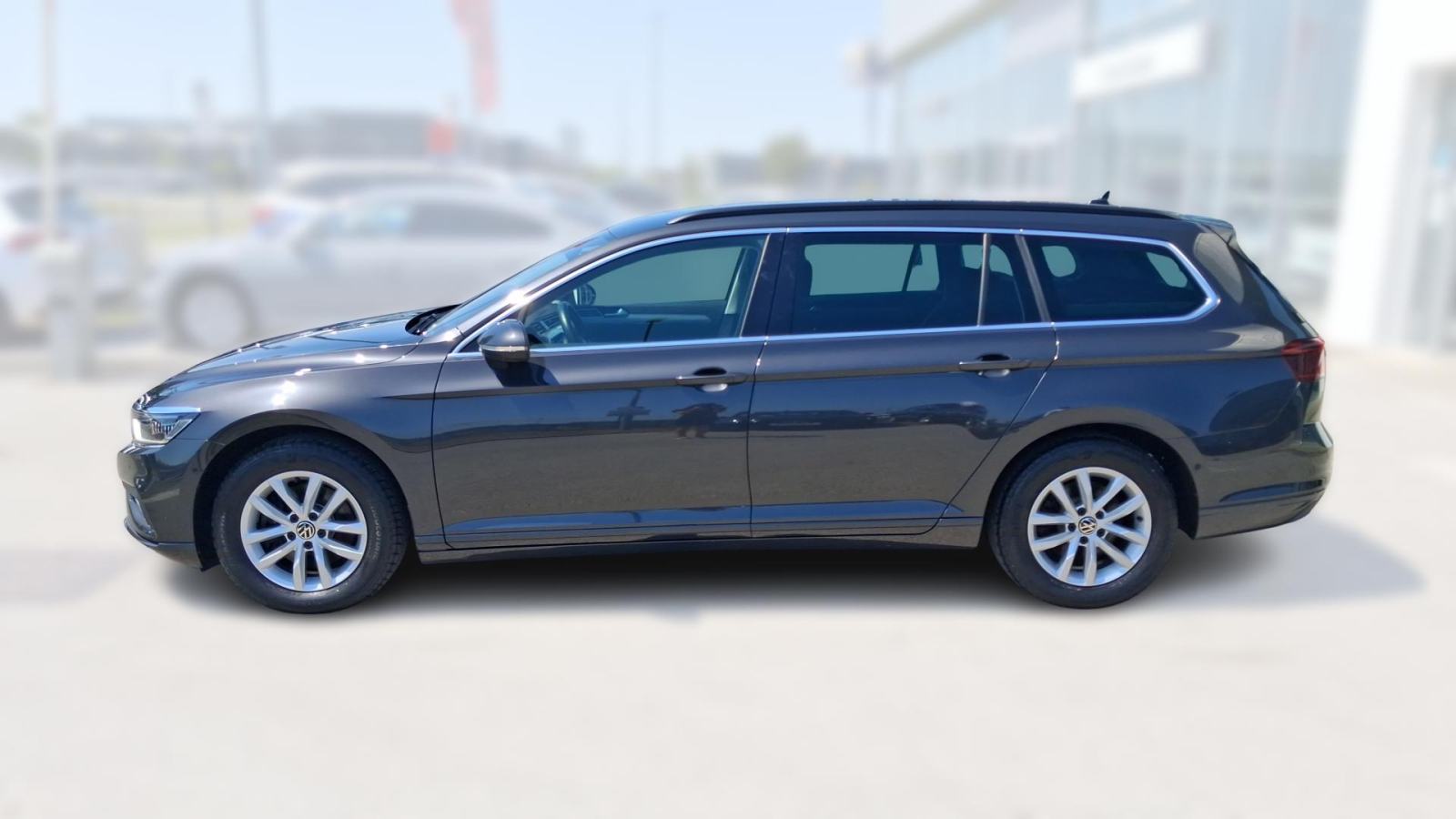 VW PASSAT Variant 2023 • PREMIUM jamstvo • AutoZubak Rabljena, fotografija 5