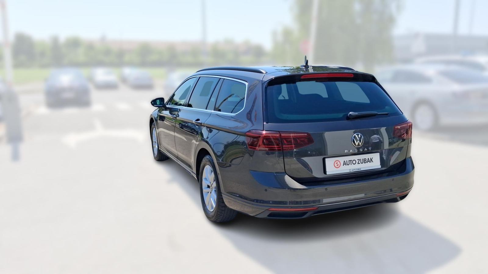 VW PASSAT Variant 2023 • PREMIUM jamstvo • AutoZubak Rabljena, fotografija 8