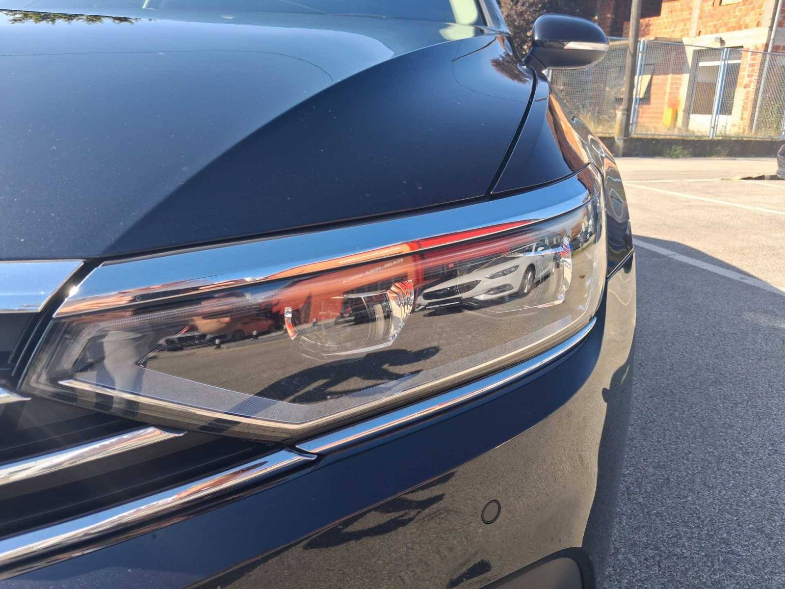 VW PASSAT Variant 2023 • PREMIUM jamstvo • AutoZubak Rabljena, fotografija 13