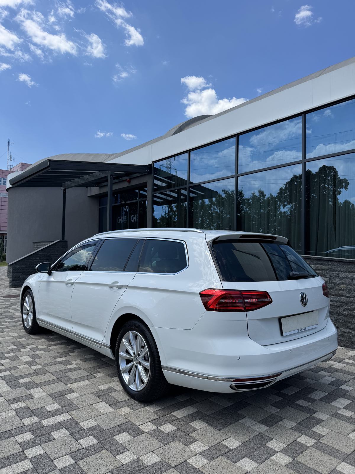 VW Passat Variant 4x4 2,0 TDI DSG 176 kw - HR AUTO - FULL OPREMA !!, fotografija 7