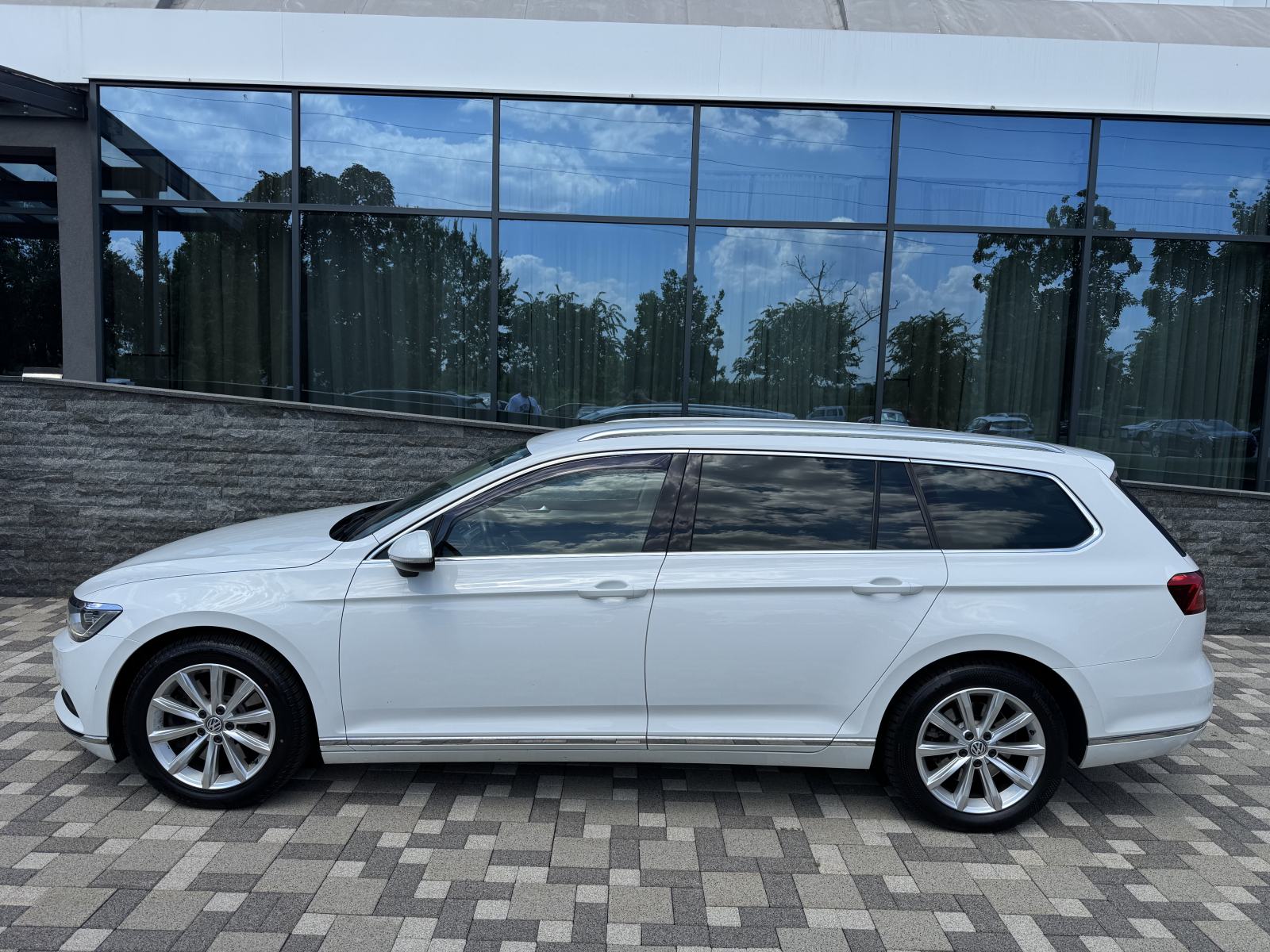 VW Passat Variant 4x4 2,0 TDI DSG 176 kw - HR AUTO - FULL OPREMA !!, fotografija 6