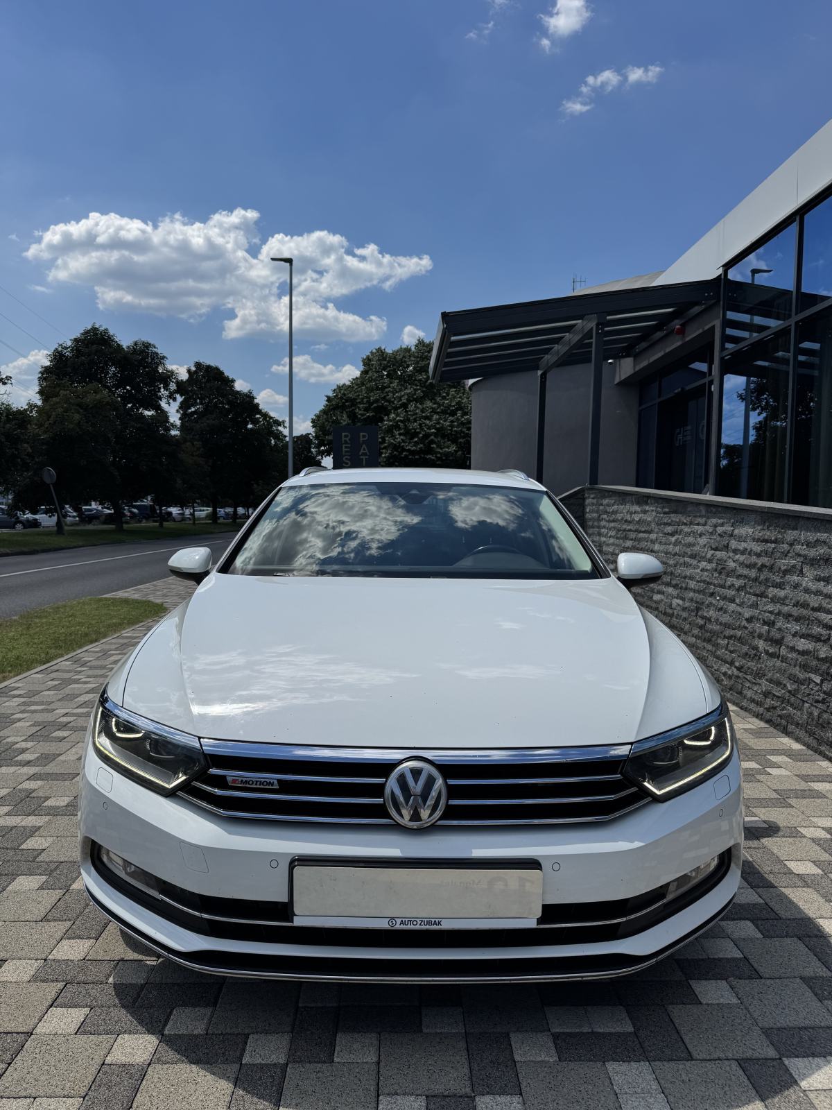 VW Passat Variant 4x4 2,0 TDI DSG 176 kw - HR AUTO - FULL OPREMA !!, fotografija 3
