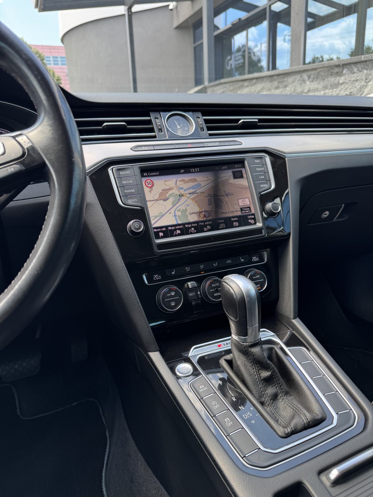 VW Passat Variant 4x4 2,0 TDI DSG 176 kw - HR AUTO - FULL OPREMA !!, fotografija 15