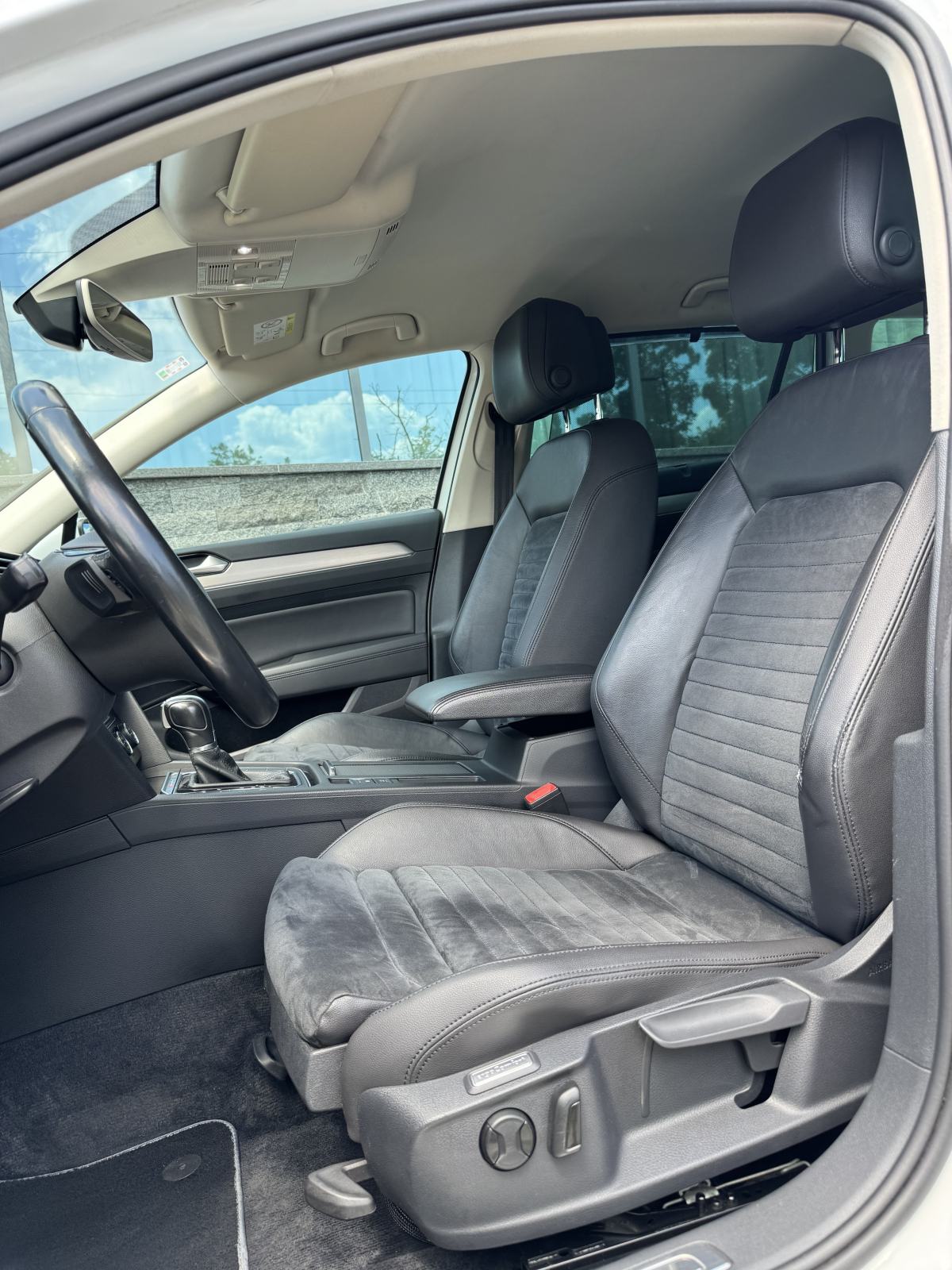 VW Passat Variant 4x4 2,0 TDI DSG 176 kw - HR AUTO - FULL OPREMA !!, fotografija 17