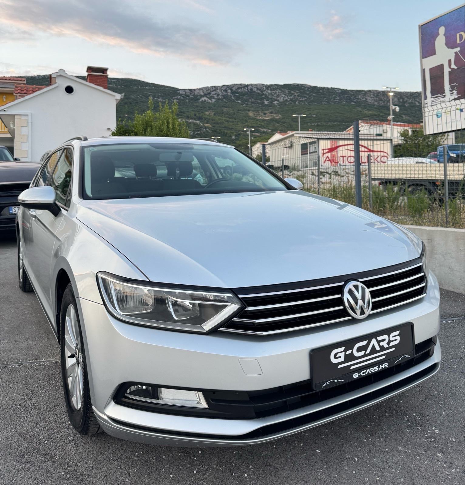 VW Passat Variant B8 1,6 TDI —Mod 2016—REG.GOD.DANA—NAPRAVLJEN SERVIS!, fotografija 13