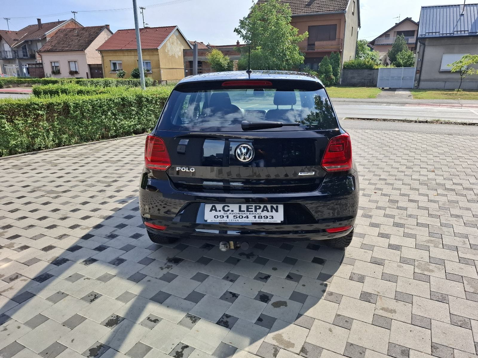 VW Polo SERVISNA 96tkm KLIMA TEMP MF ALU 2016god 1VL TOP, fotografija 7