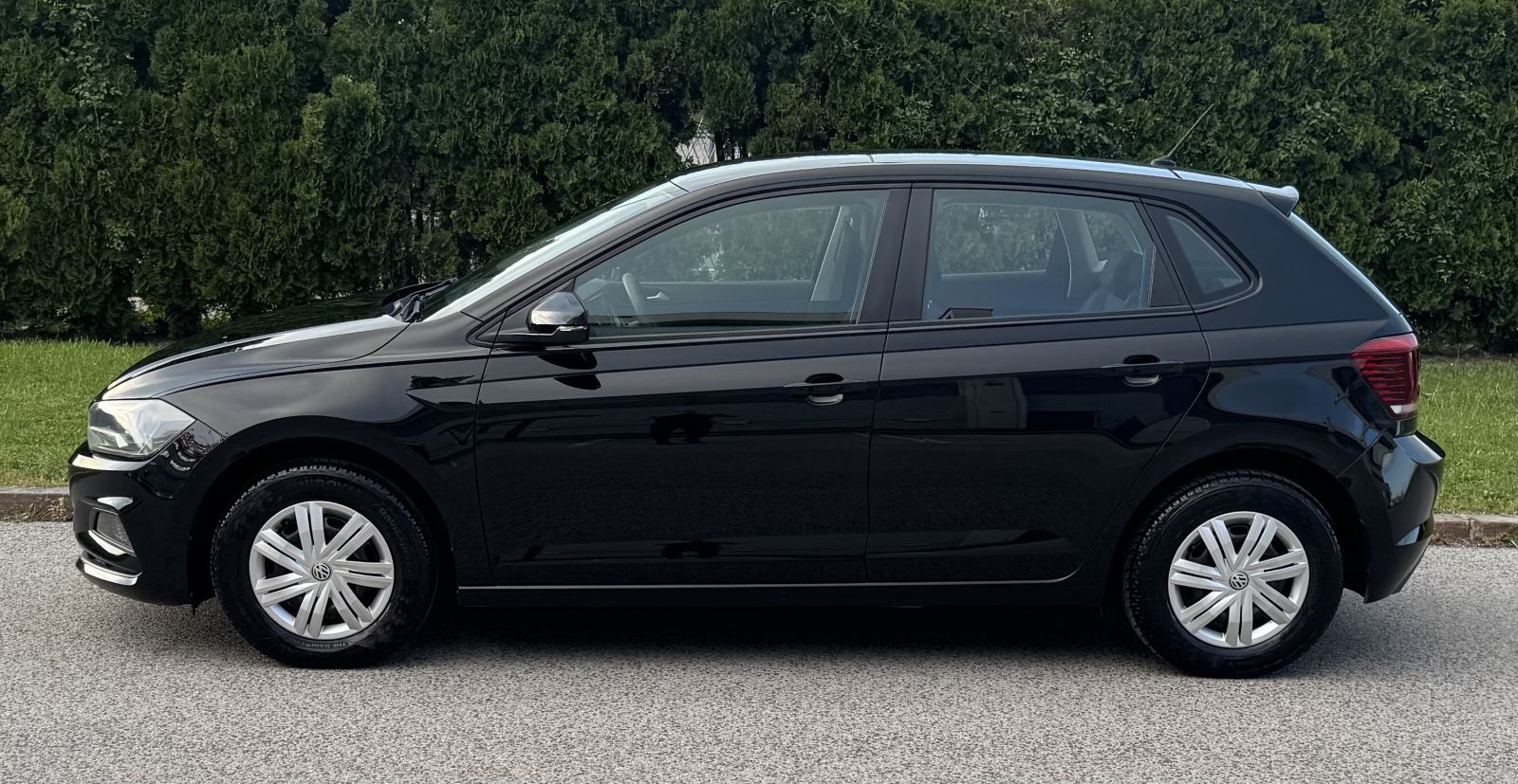 VW Polo 1,0 = 113 000 km = KUPLJEN NOV U HR - REG: 03./27., fotografija 5