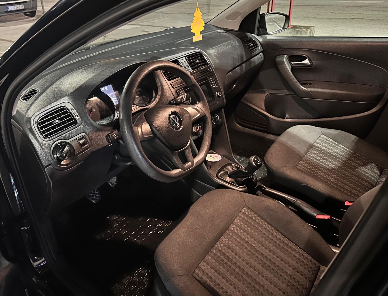 VW Polo 1,0 2017.god137000km, fotografija 8