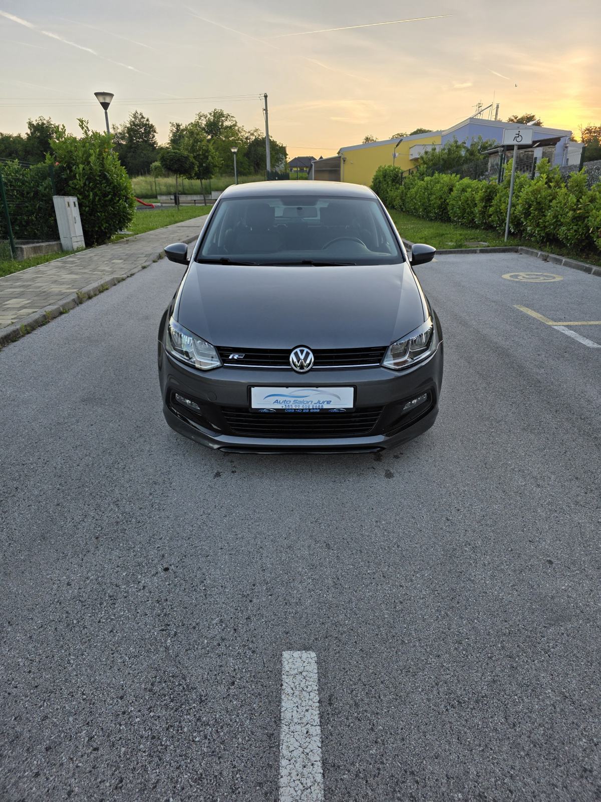 VW Polo 1.0 Rline, pogled izvana - slika 1