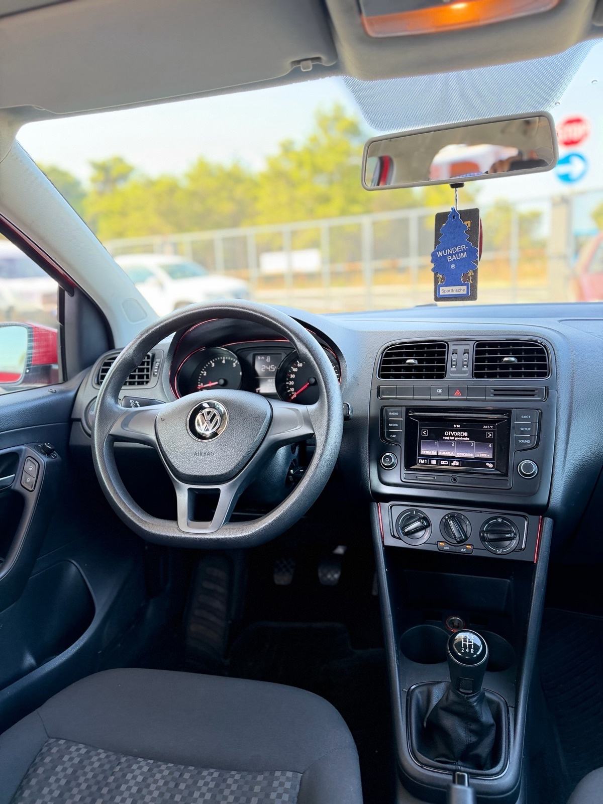 VW POLO 1.0 *SAMO 12 000 KM*2017*HR VOZILO*, fotografija 13