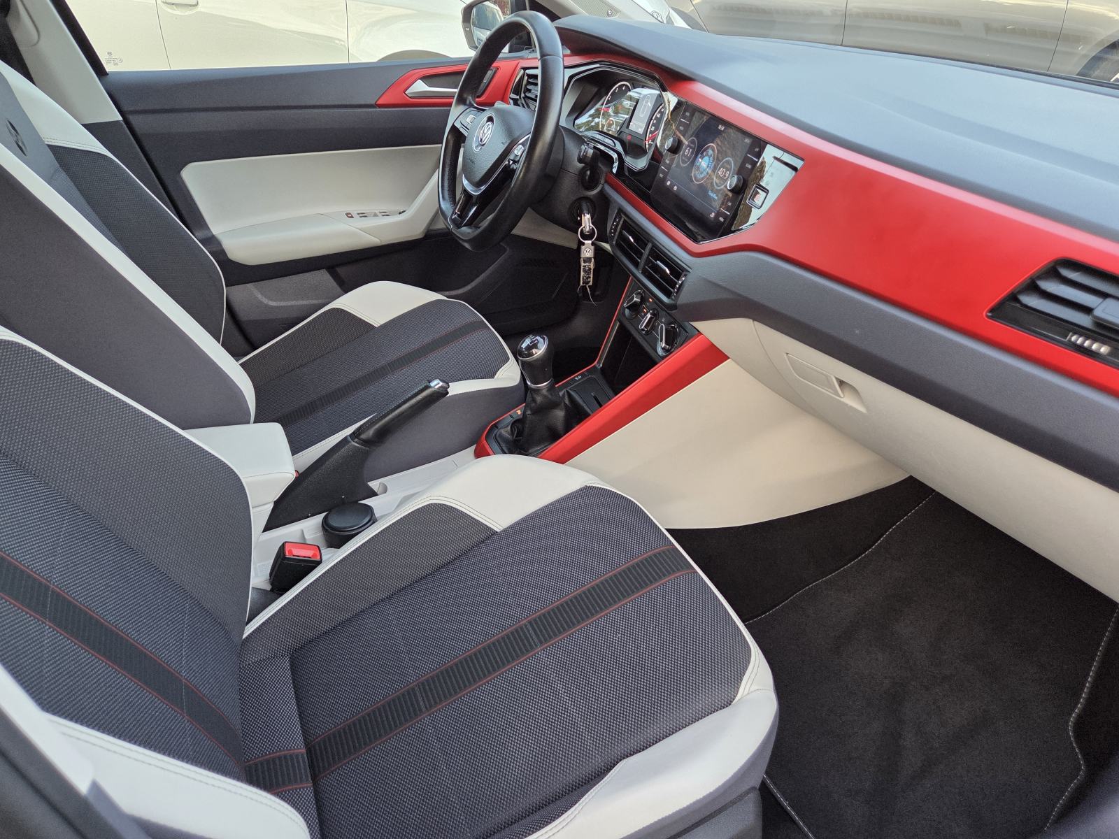VW Polo 1,0 TSI 2017g-"BEATS"-JEDINSTVENI PRIMJERAK-GARANCIJA, fotografija 14
