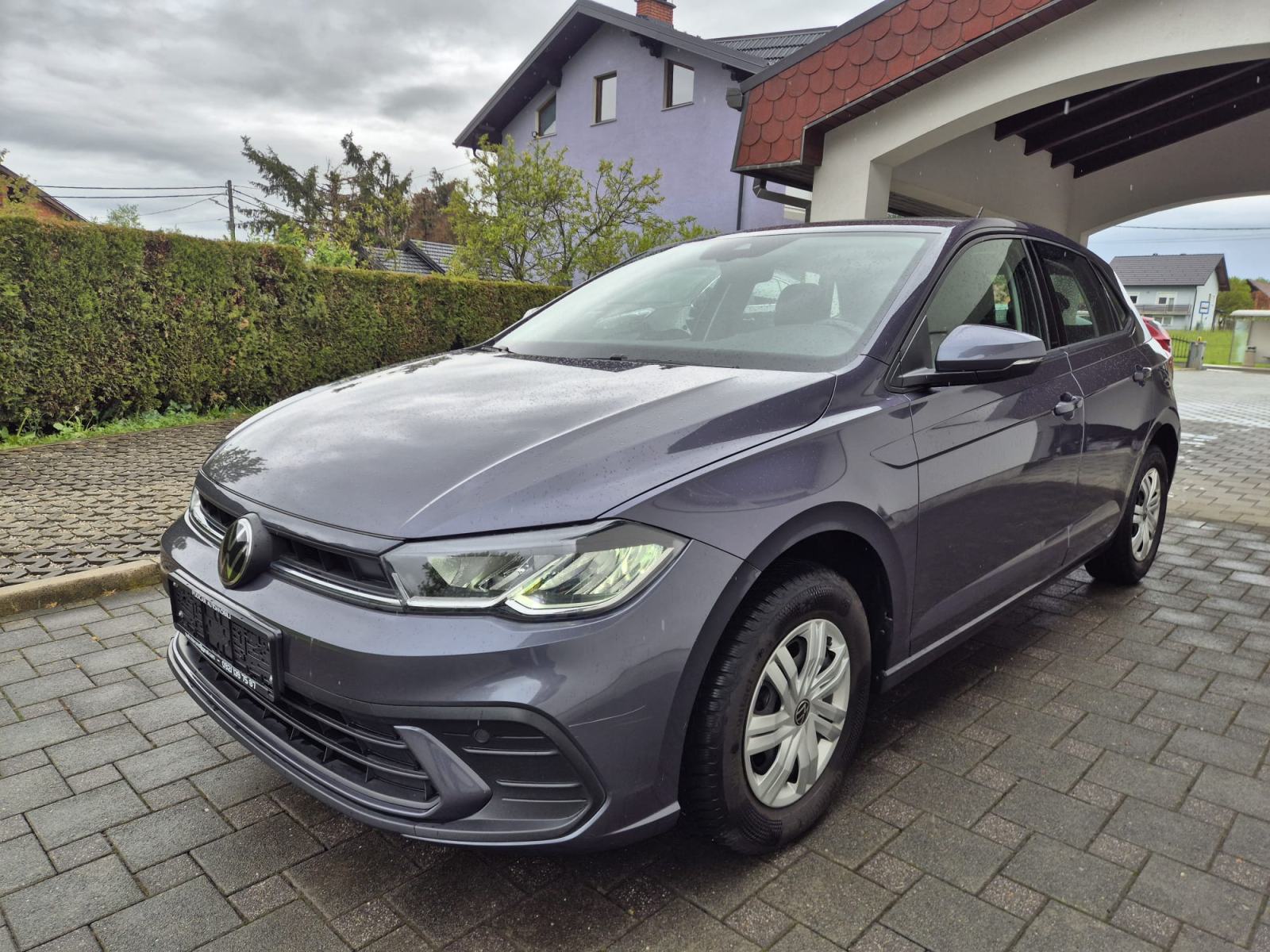 VW Polo 1,0 TSI // 99 TKM// rikverc kamera/led svijetla/, fotografija 6