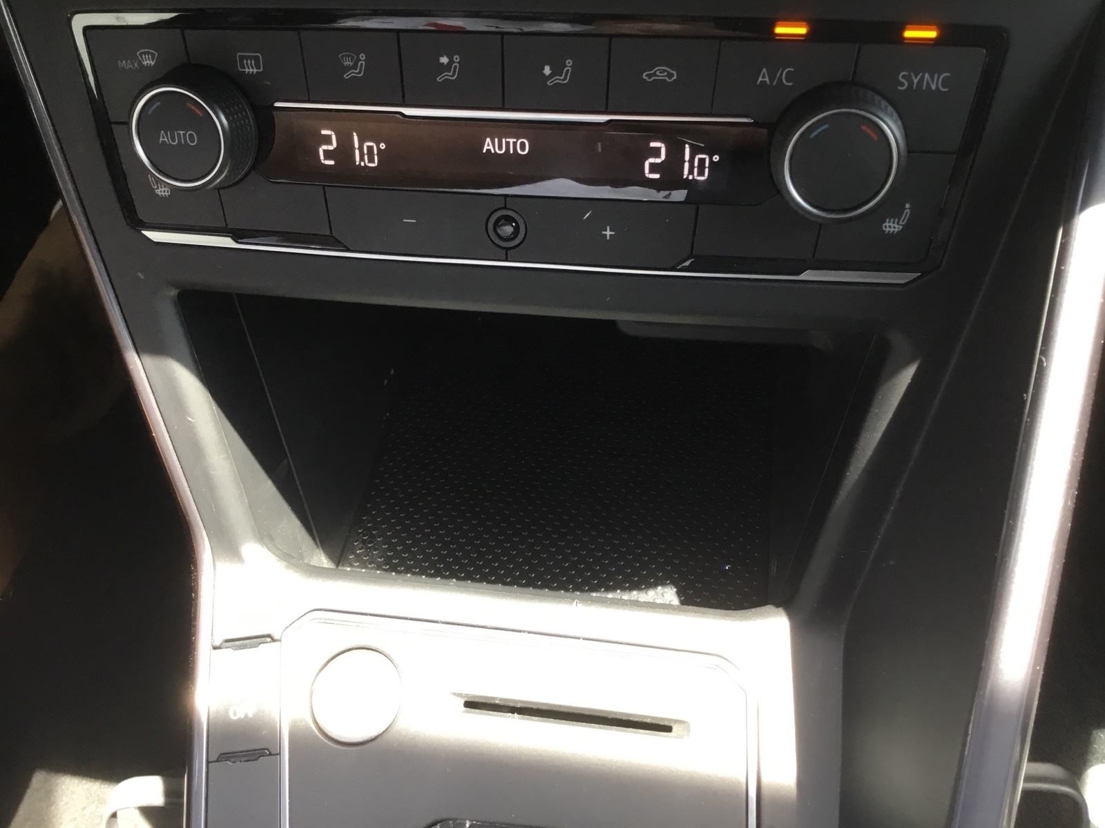 VW Polo 1,0 TSI, DSG, R-line 2x, 2021, R-kamera, 47 tkm itd, fotografija 15