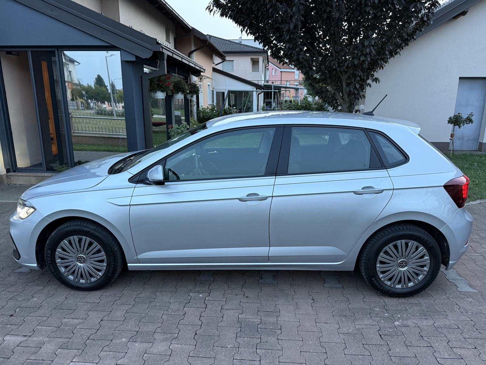 VW Polo 1,0 TSI Automatik, fotografija 2