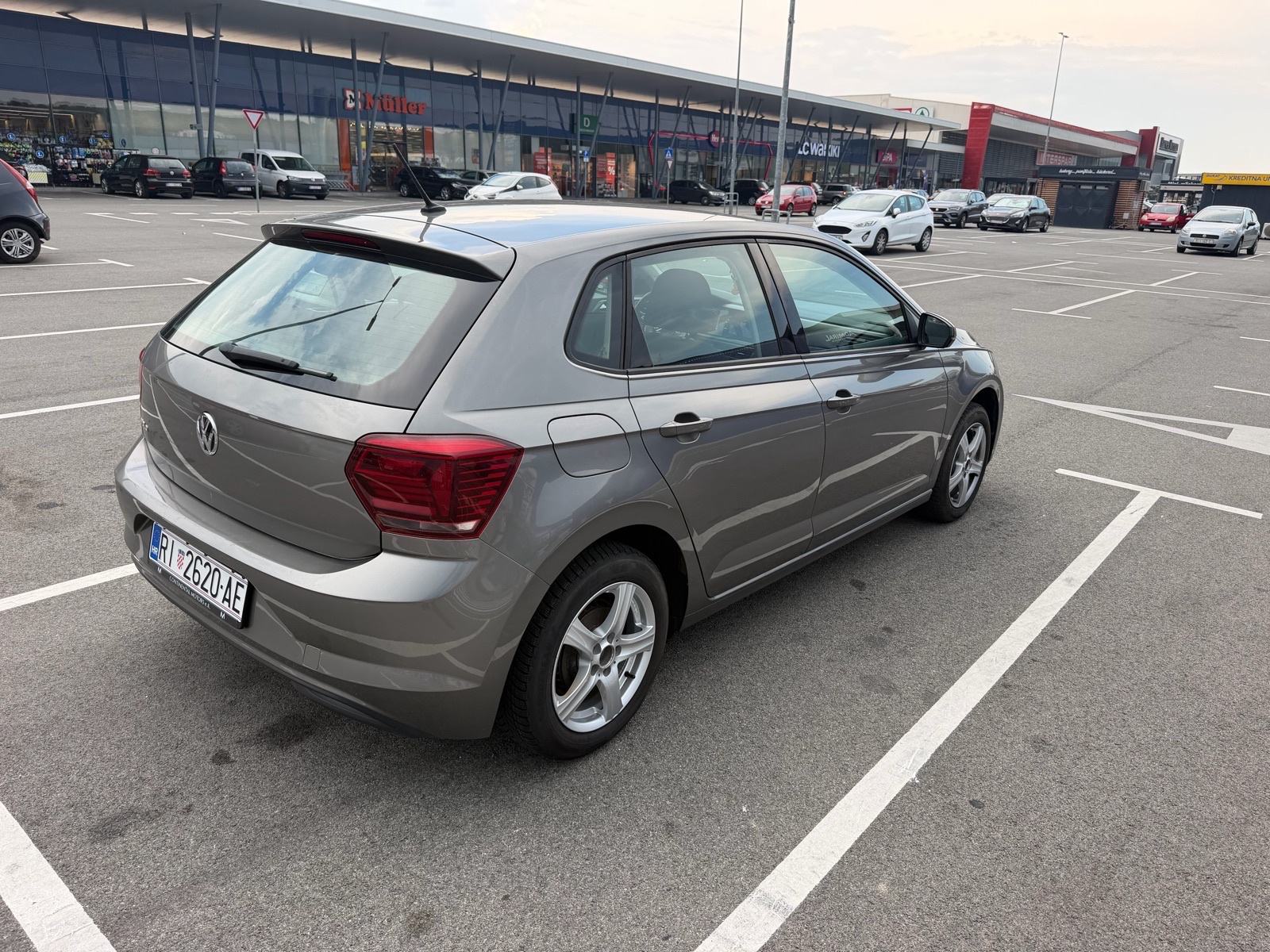 VW Polo 1,0 TSI MF VOLAN,KLIMA,ALU FELGE,ACC, pogled izvana - slika 3