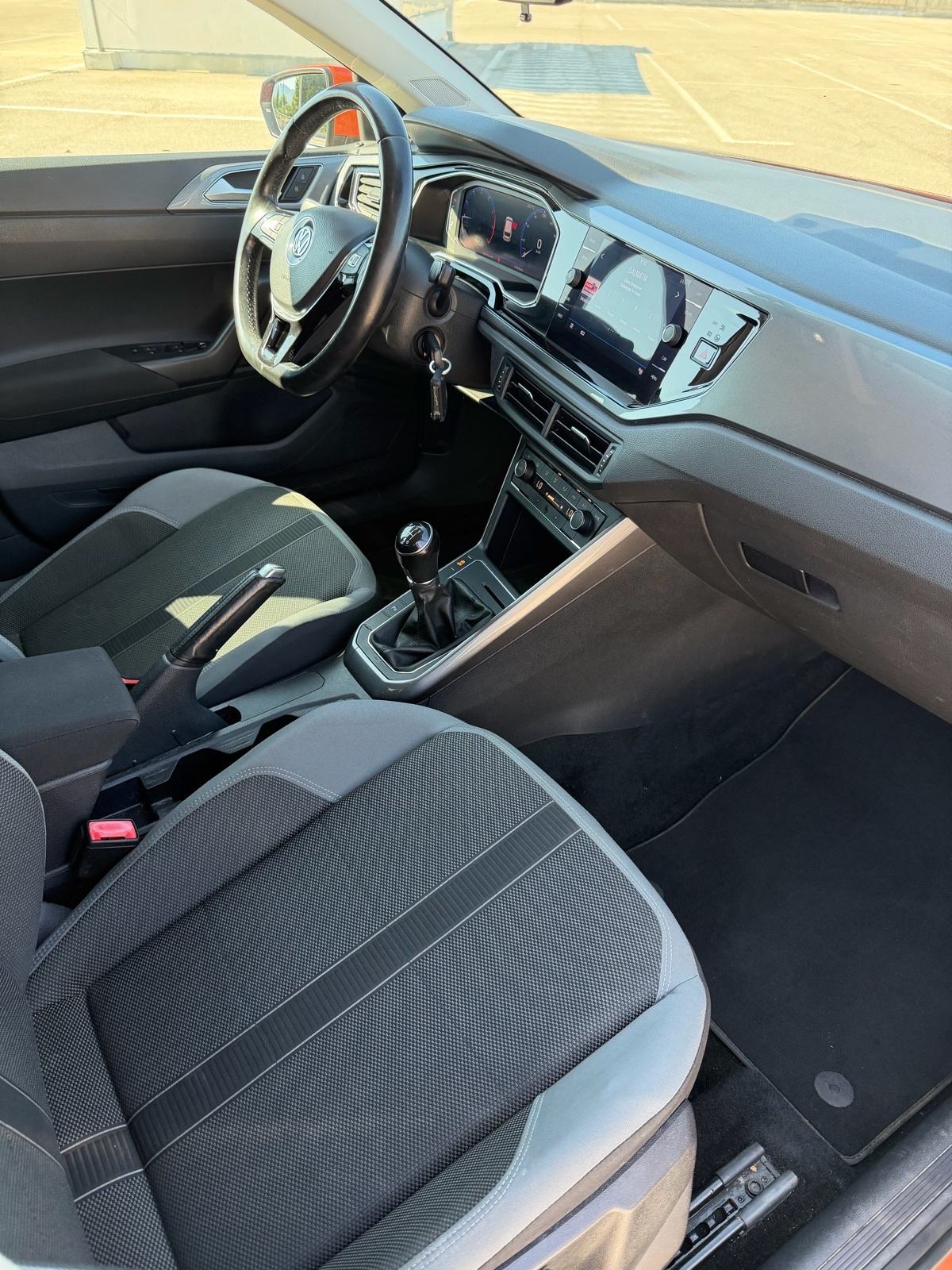 VW Polo 1.0 TSI R-LINE-JAMSTVO-VIRTUAL-ALU-PDC-LED, fotografija 11