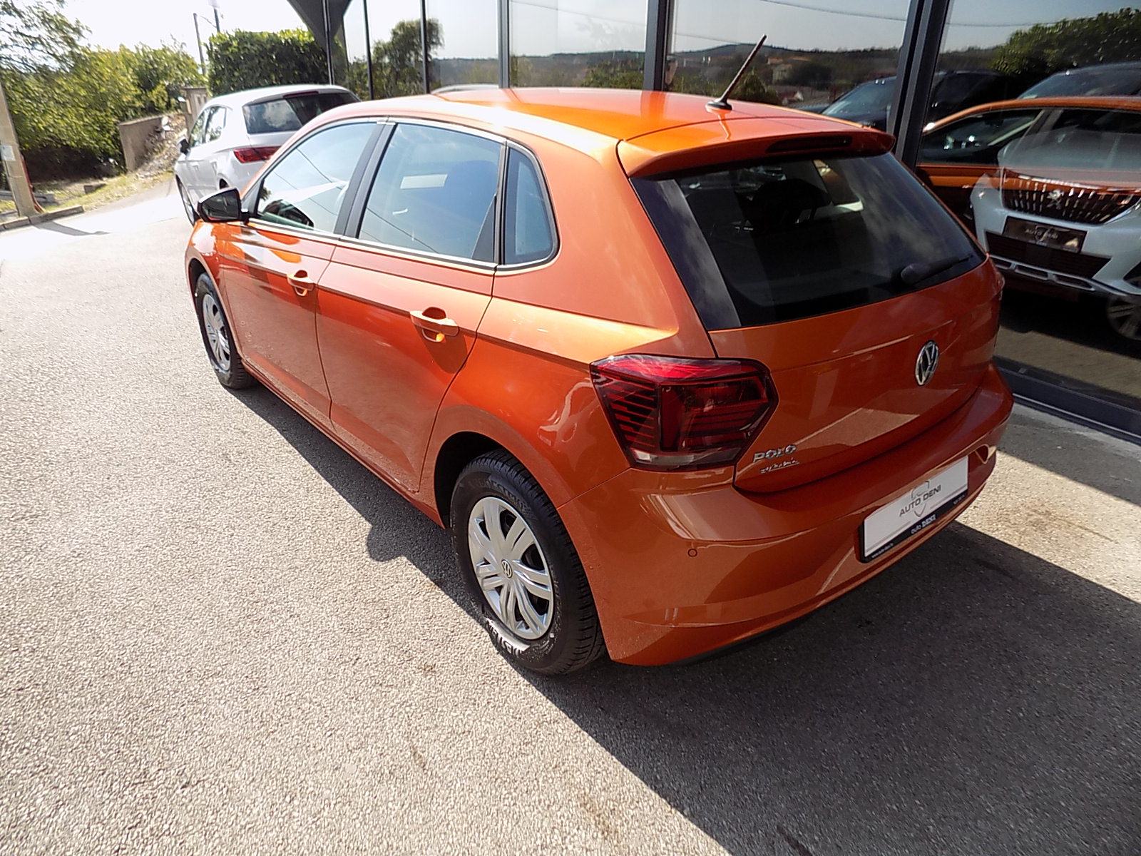 VW Polo 1,0i 5 vrata....MOGUĆNOST GARANCIJE DO 2 GOD., fotografija 8
