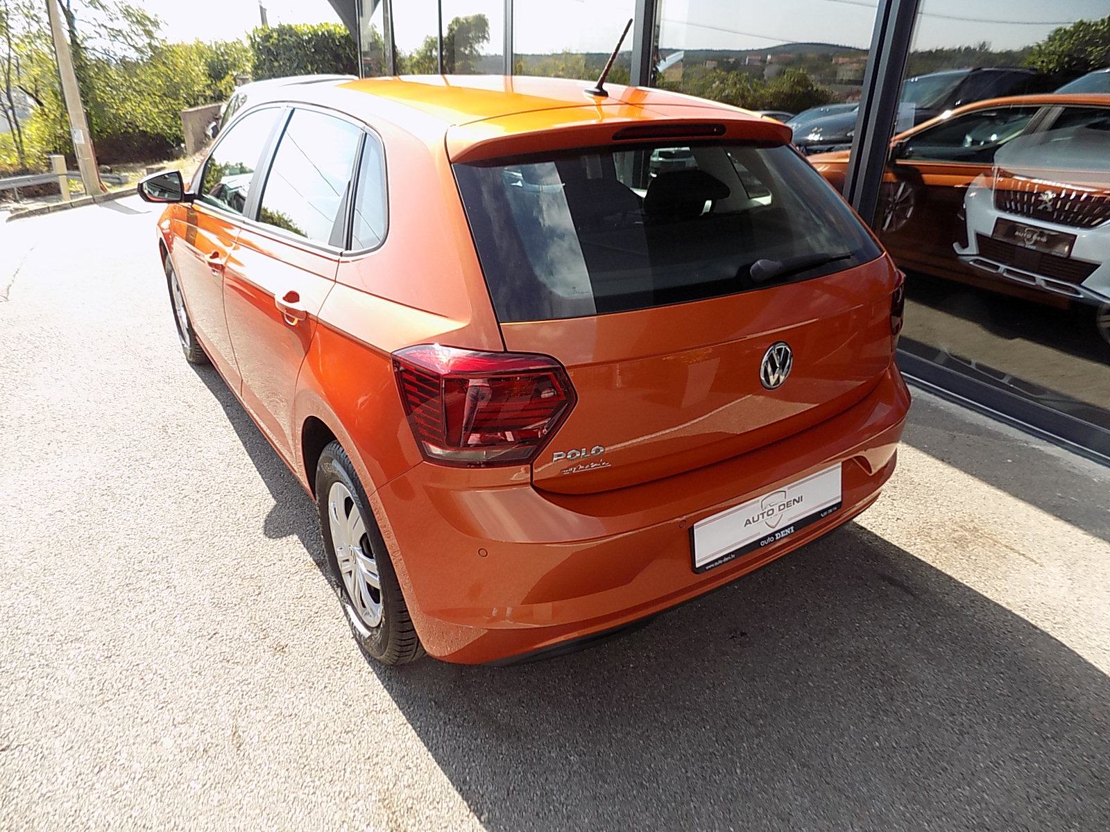 VW Polo 1,0i 5 vrata....MOGUĆNOST GARANCIJE DO 2 GOD., fotografija 10