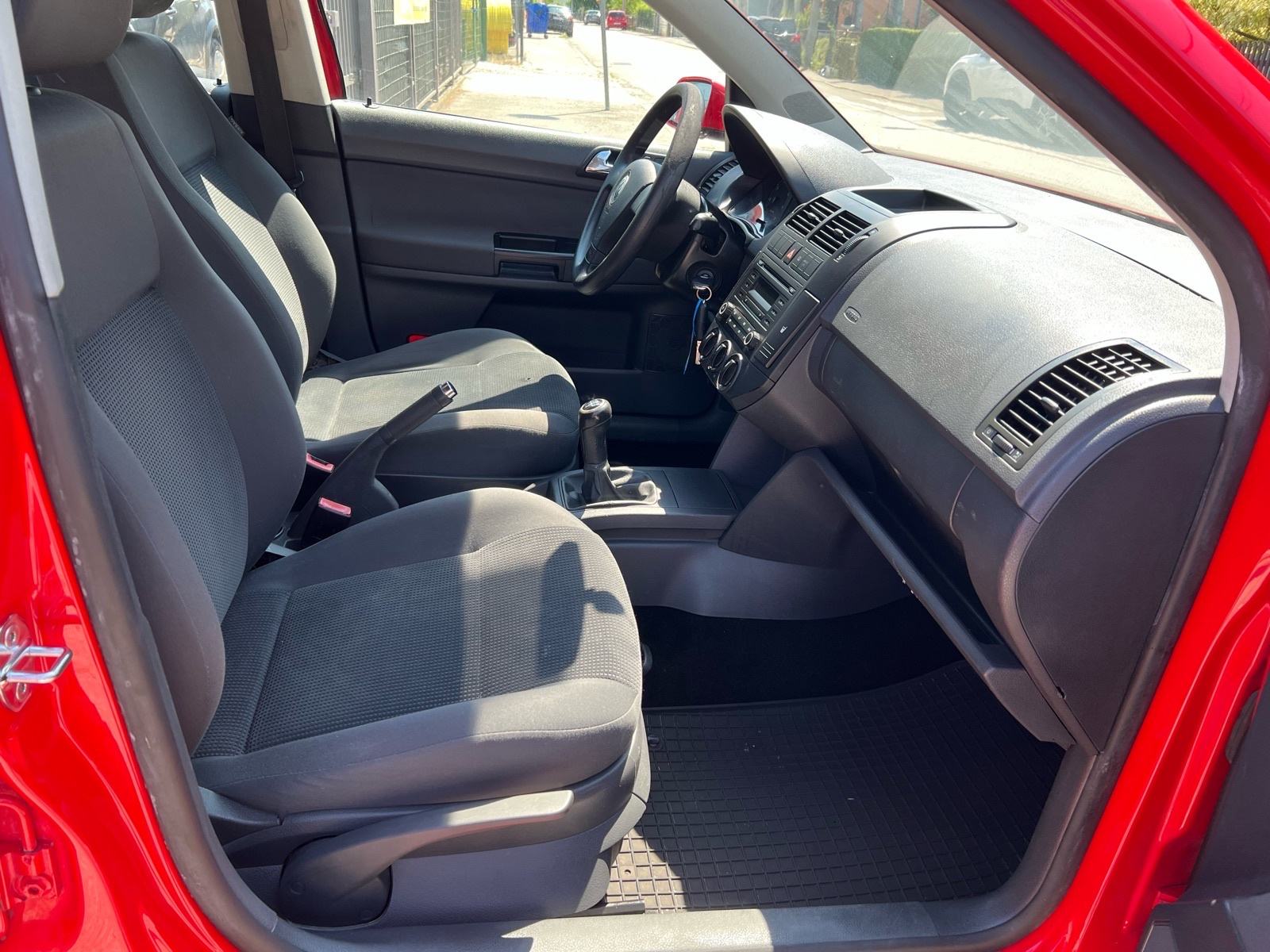 VW Polo 1,2 5 VRATA // KLIMA // REG 1 GOD !, fotografija 15