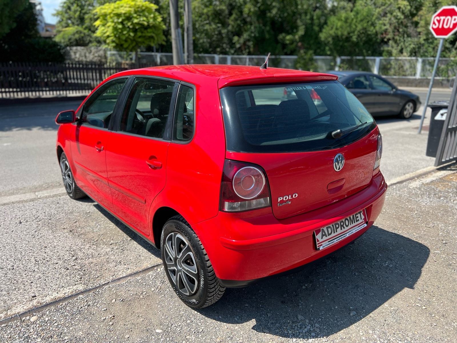 VW Polo 1,2 5 VRATA // KLIMA // REG 1 GOD !, pogled izvana - slika 5