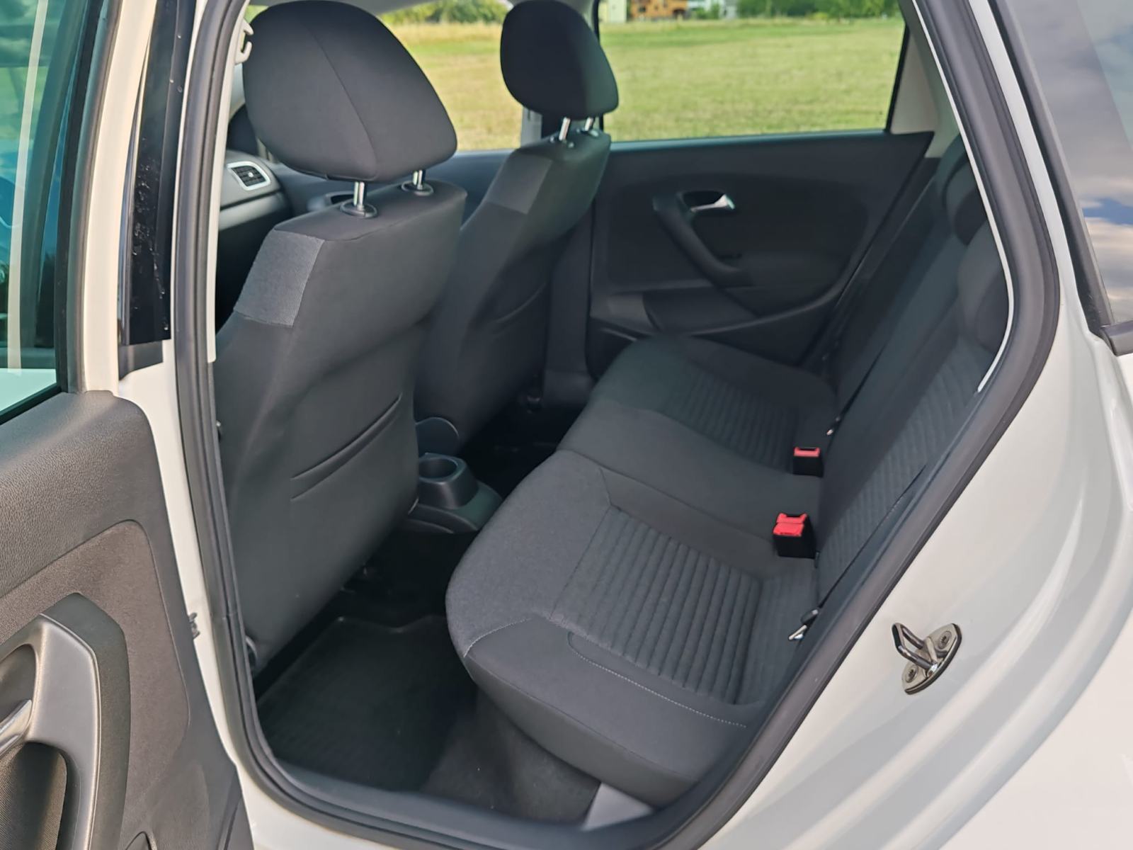 VW Polo 1,2 R-LINE, 2012G, 188000, KARTICE DO 36 RATA, fotografija 10