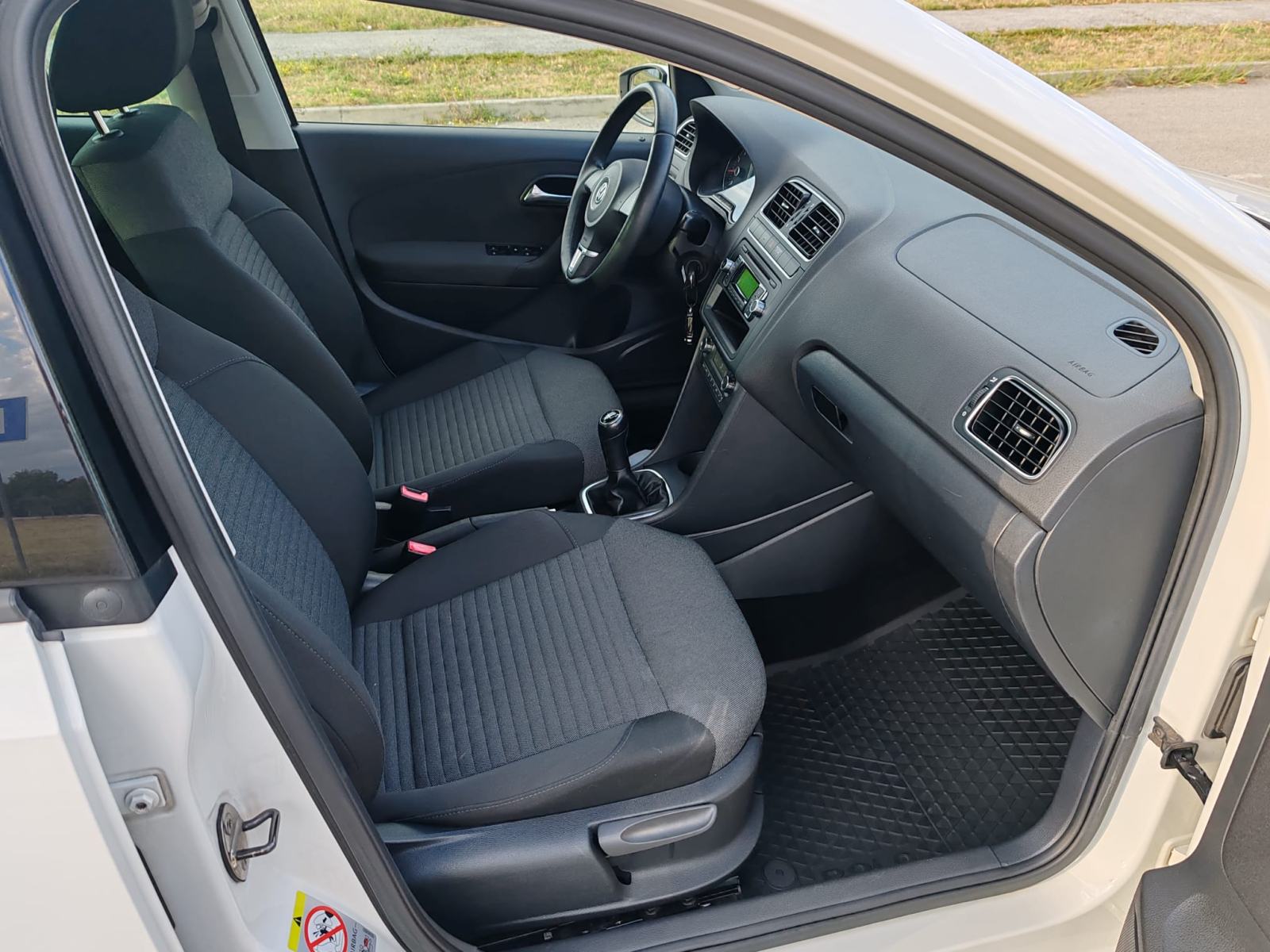 VW Polo 1,2 R-LINE, 2012G, 188000, KARTICE DO 36 RATA, fotografija 11