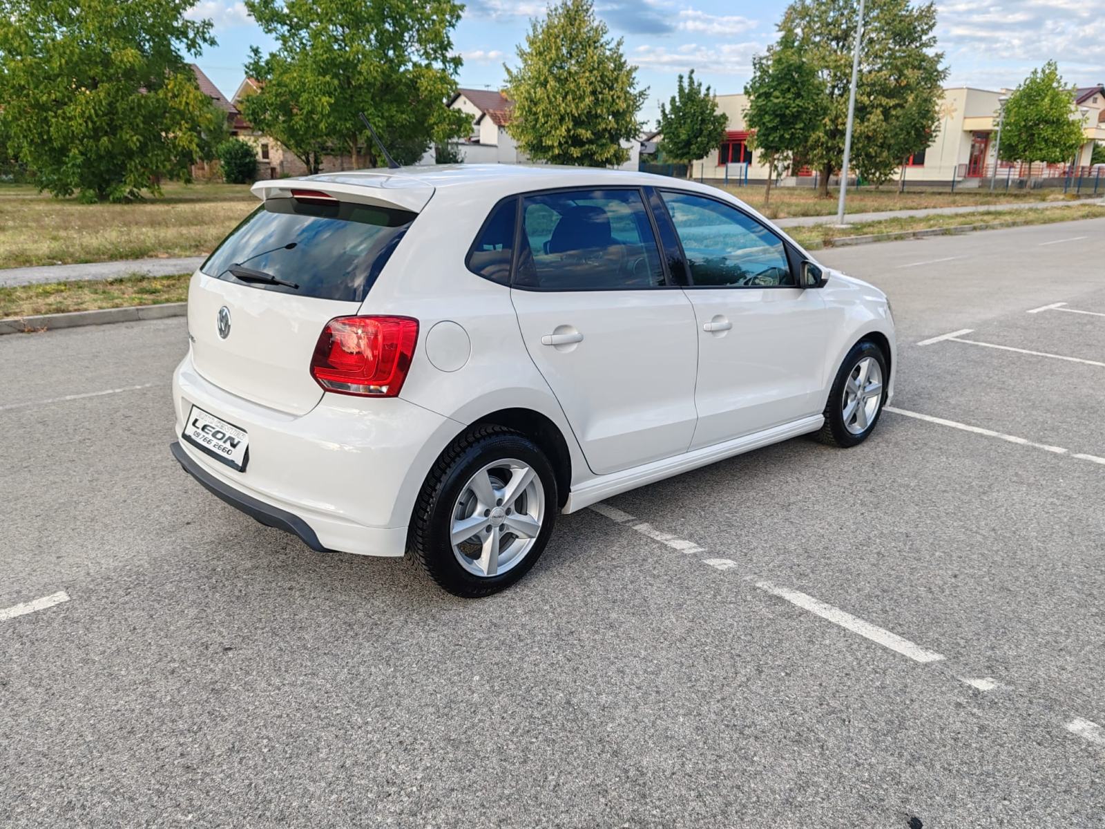 VW Polo 1,2 R-LINE, 2012G, 188000, KARTICE DO 36 RATA, fotografija 6