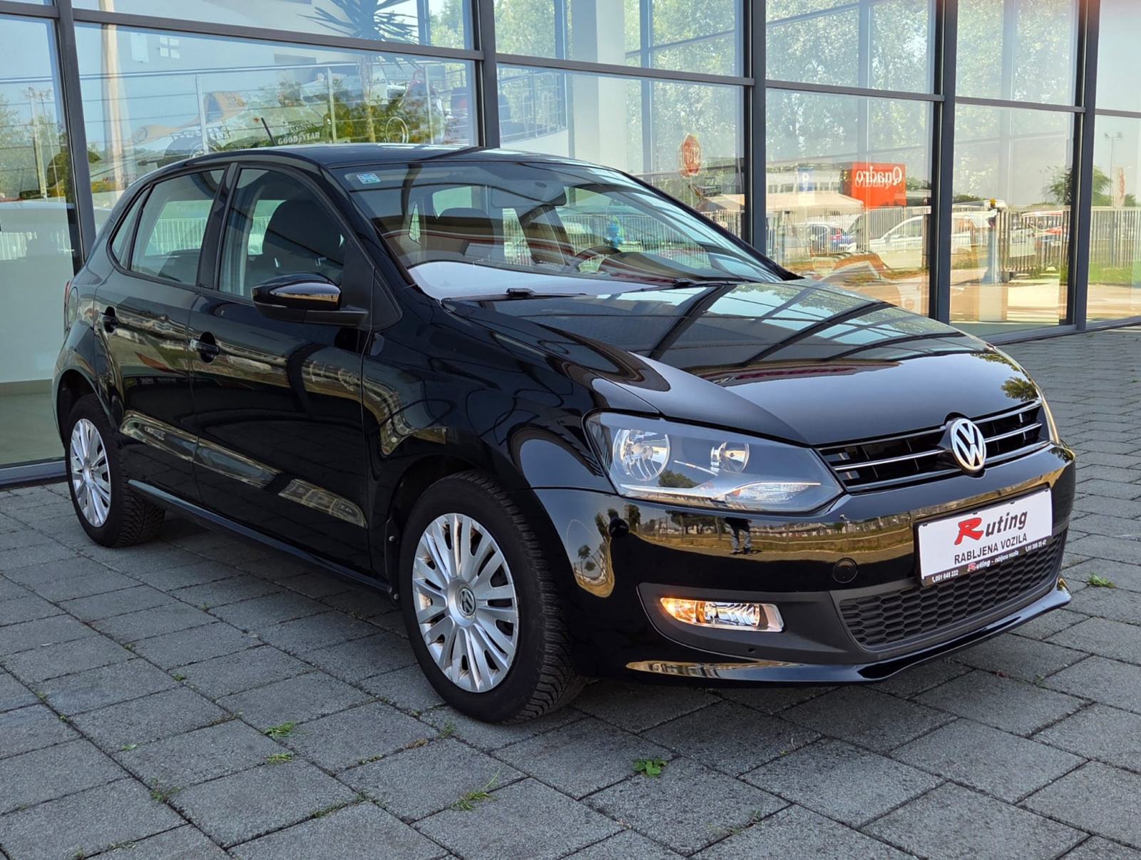 VW Polo 1,2 TDI*TEMPOMAT*PARK SENZORI*REG DO:11/2026*GARANCIJA*, fotografija 3