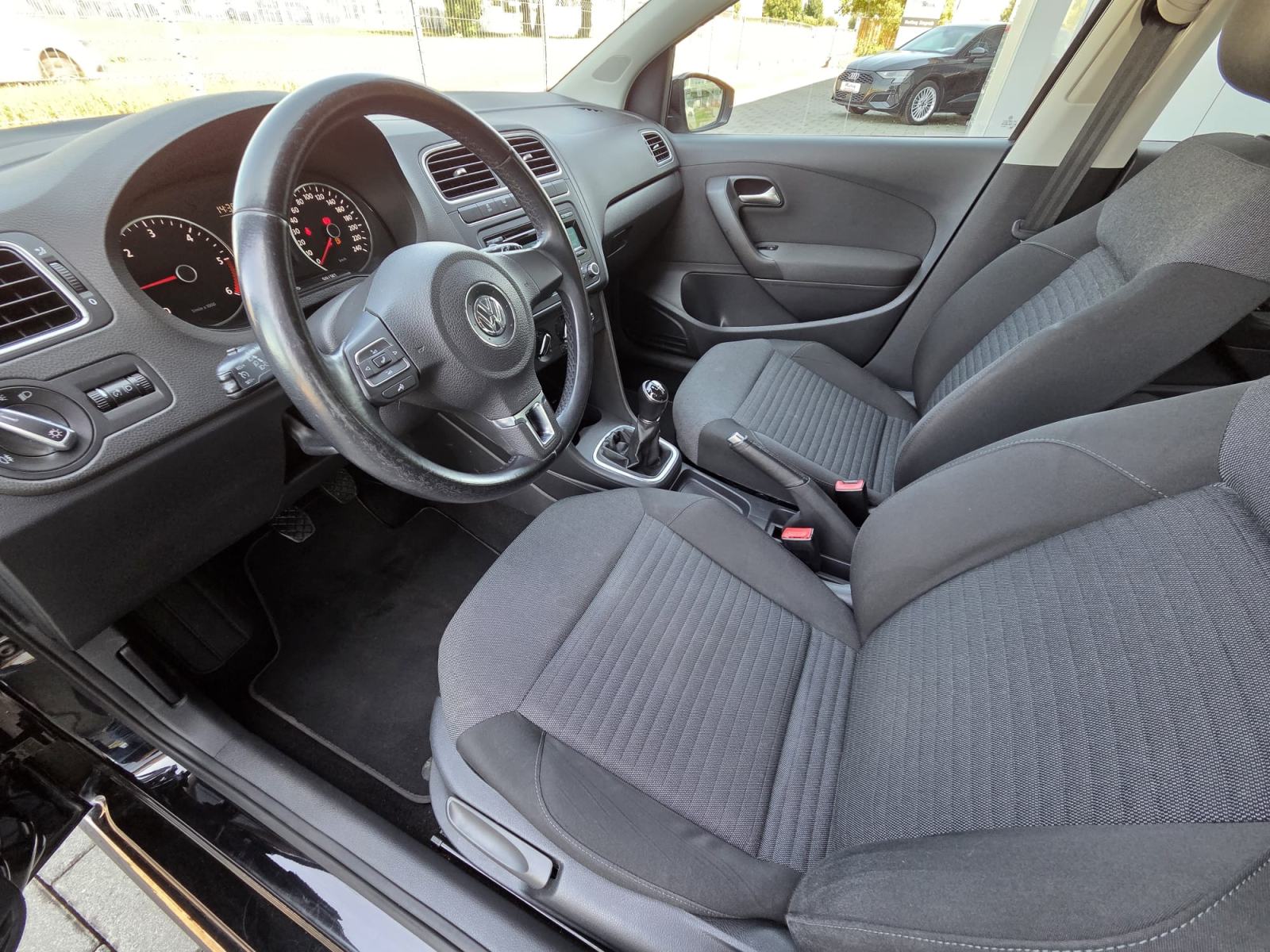 VW Polo 1,2 TDI*TEMPOMAT*PARK SENZORI*REG DO:11/2026*GARANCIJA*, fotografija 8