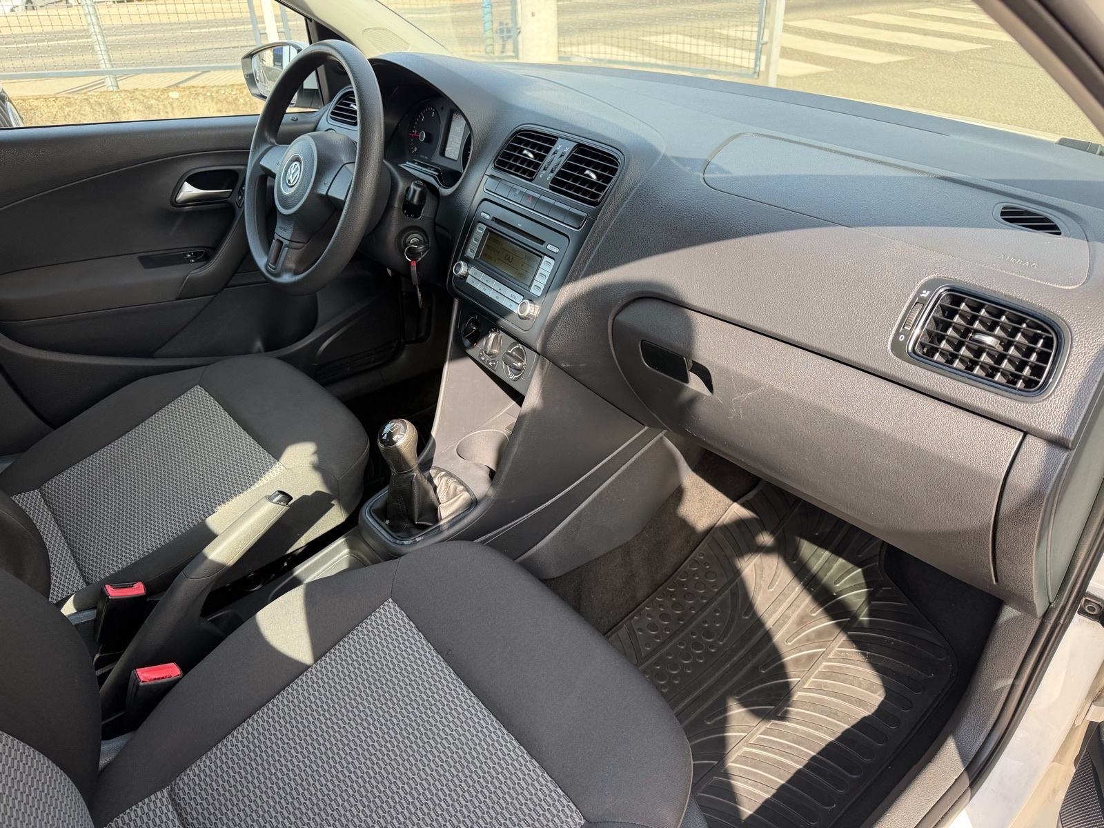 VW Polo 1,2 TDI **VELIKI SERVIS**, fotografija 9