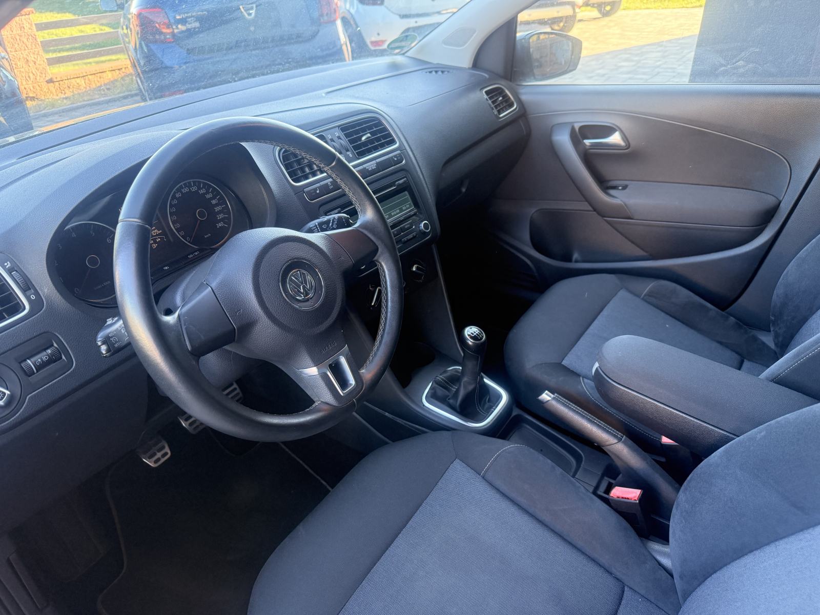VW Polo 1,2 TSI ⭐105ks 4 cilindra⭐klima⭐parking senzori⭐panorama, fotografija 6