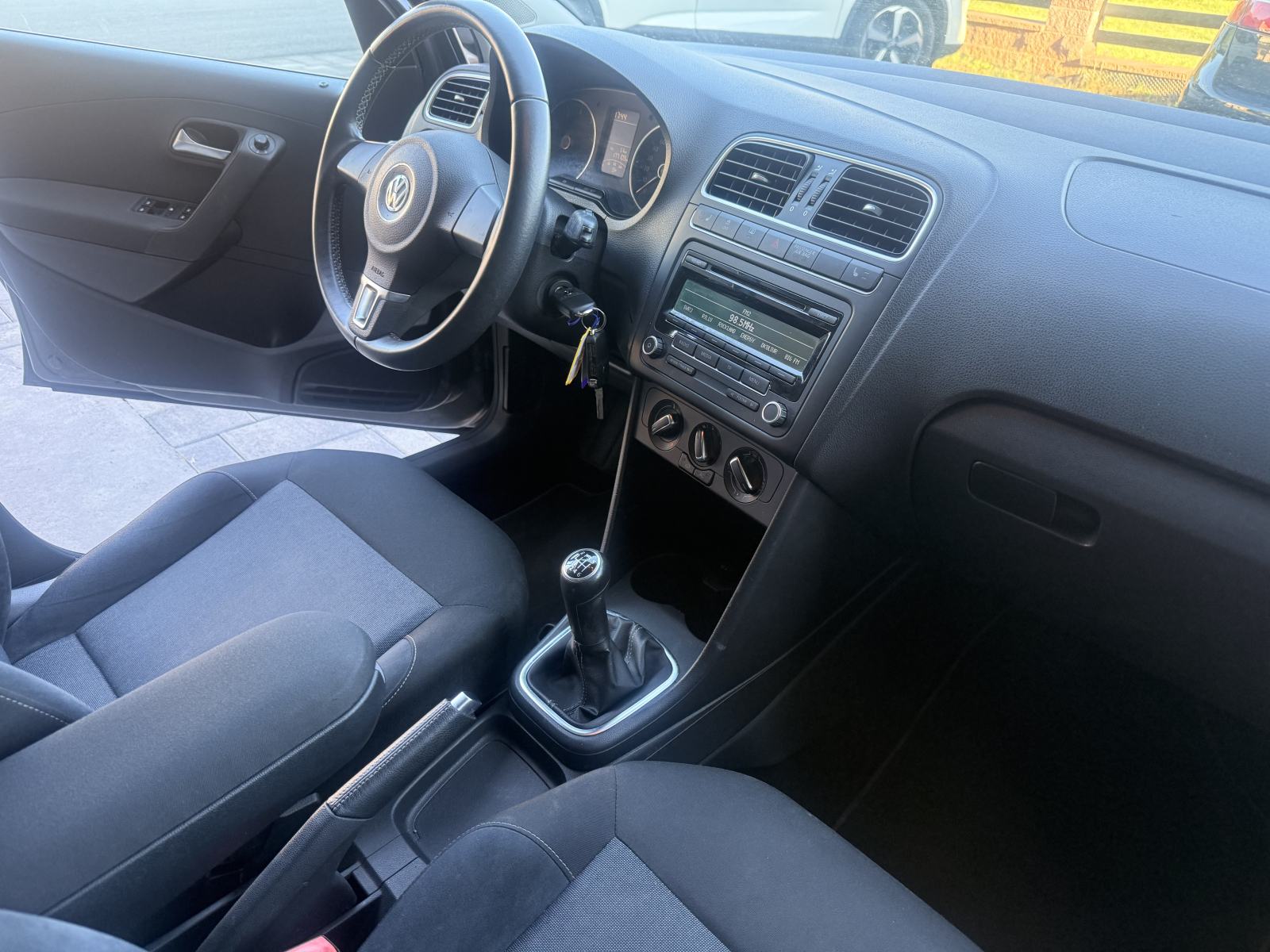 VW Polo 1,2 TSI ⭐105ks 4 cilindra⭐klima⭐parking senzori⭐panorama, fotografija 7