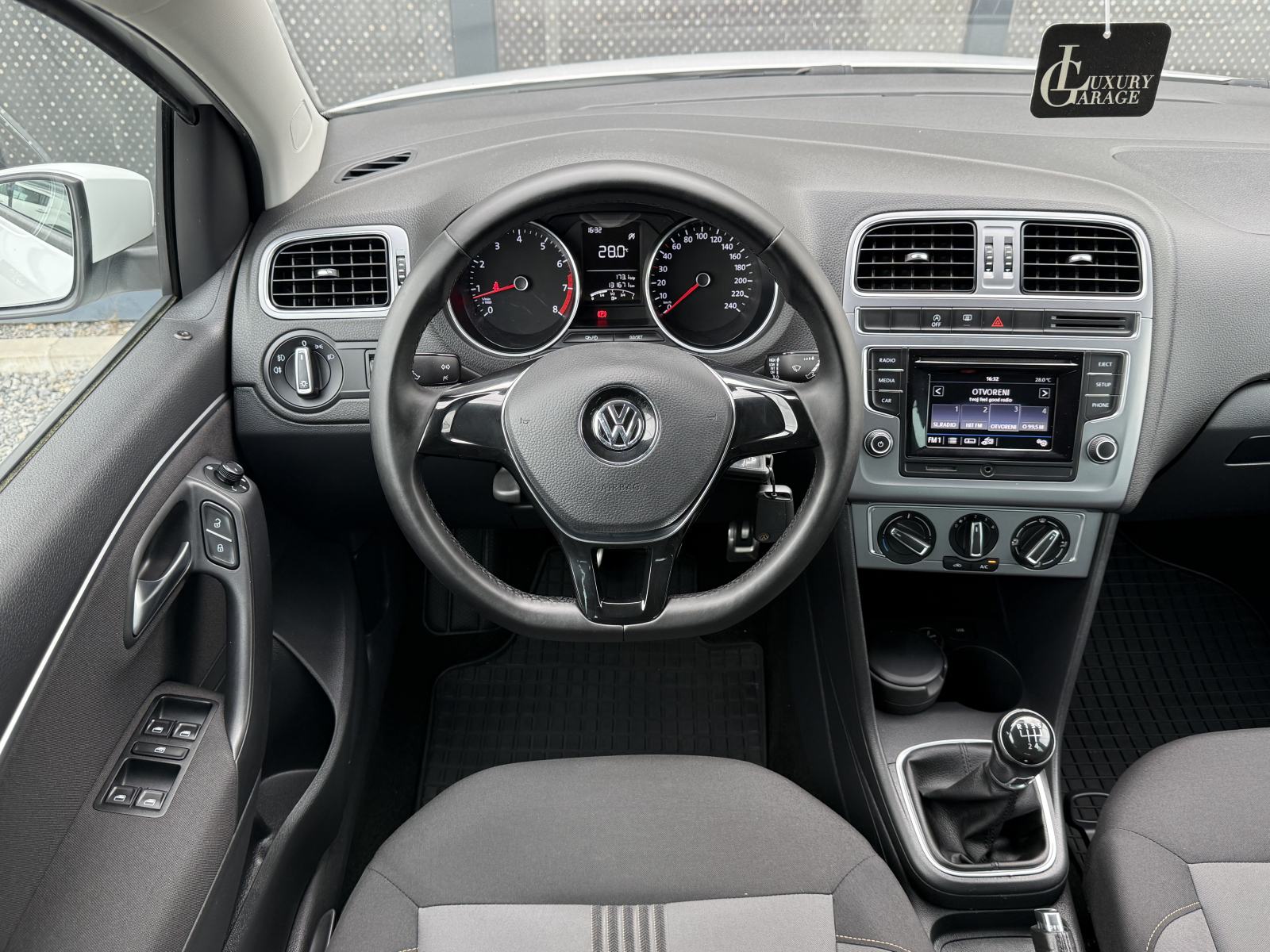 VW Polo 1,2 TSI BMT ALLSTAR ** HR AUTO, REG 5/27, ALU 15 **, fotografija 11