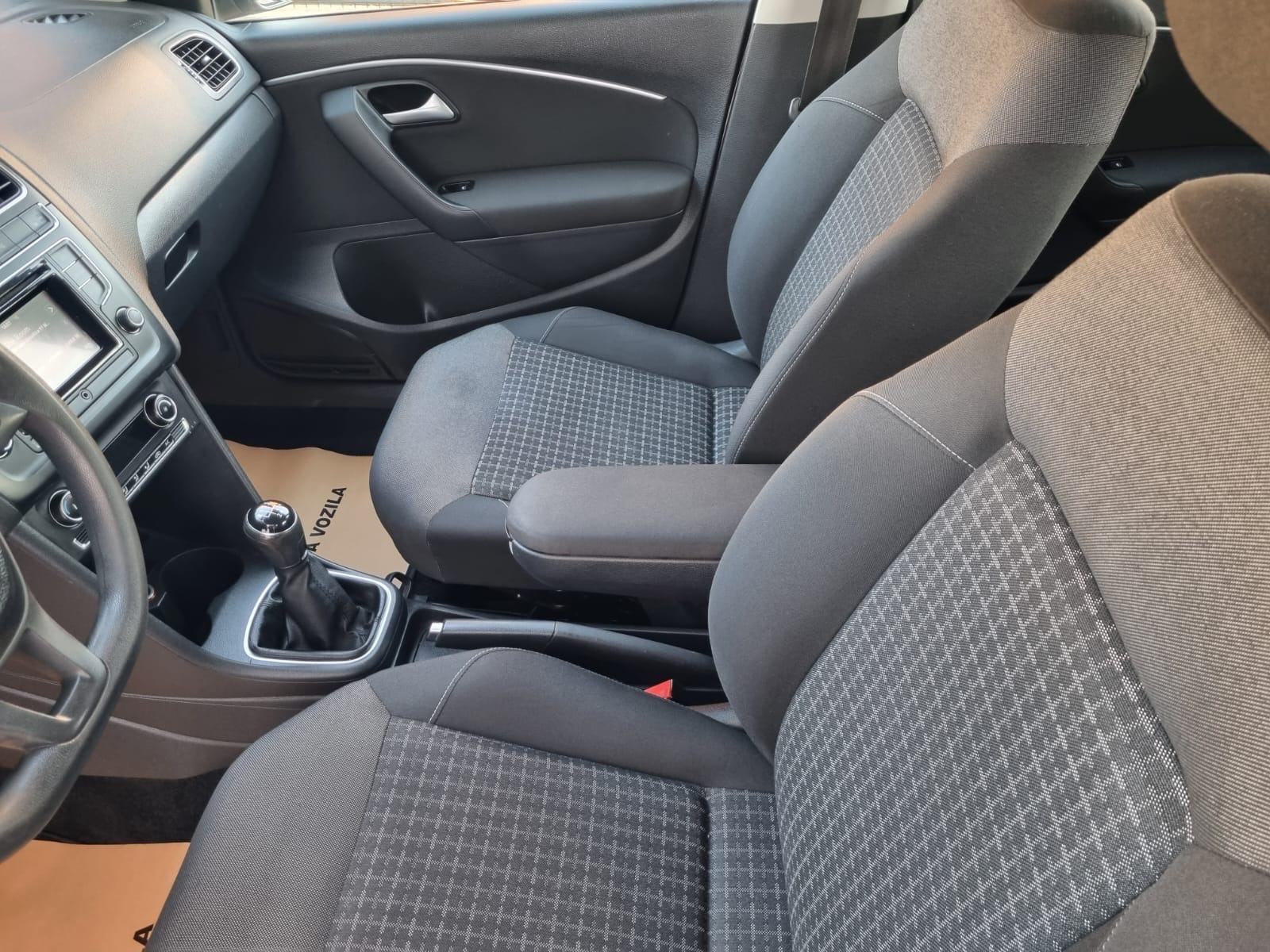 VW Polo 1,4 TDI 2014.g.*PDC - ALU - TEMPOMAT - 12 MJ JAMSTVO*, fotografija 14
