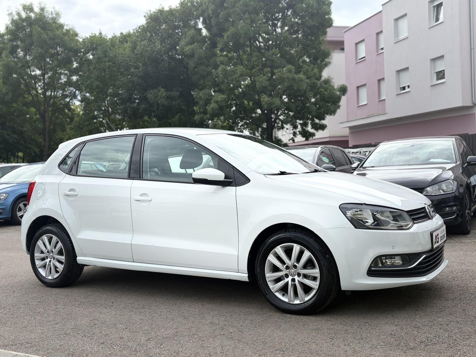 VW Polo 1,4 TDI 90KS *Servisna* *NAVI* *Jamstvo*, fotografija 10