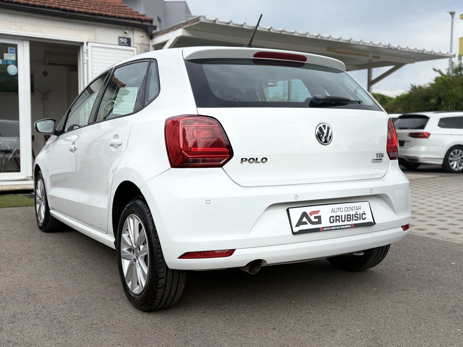 VW Polo 1,4 TDI 90KS *Servisna* *NAVI* *Jamstvo*, fotografija 15