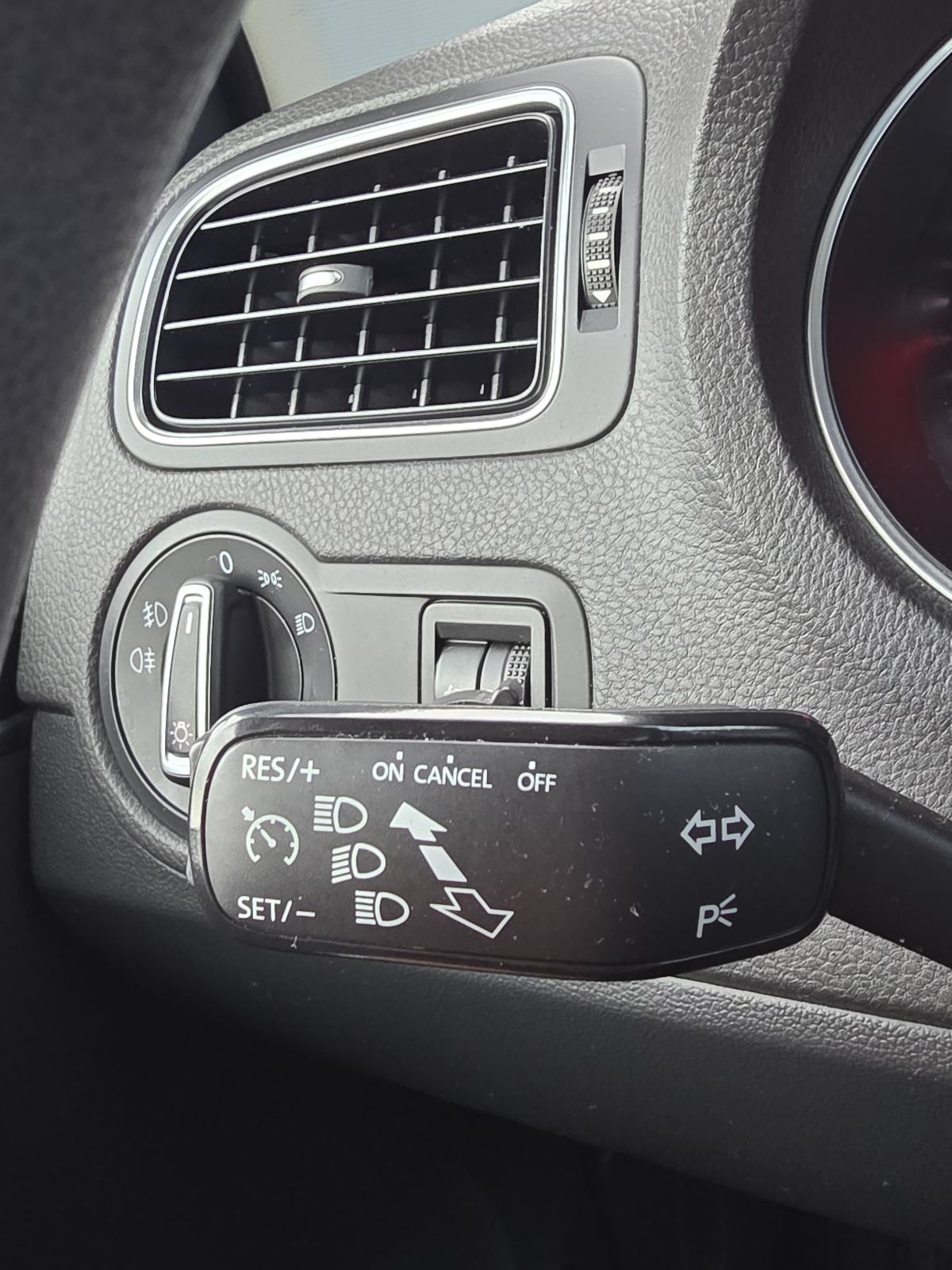 VW Polo 1,4 TDI BMT DSG automatik, fotografija 13