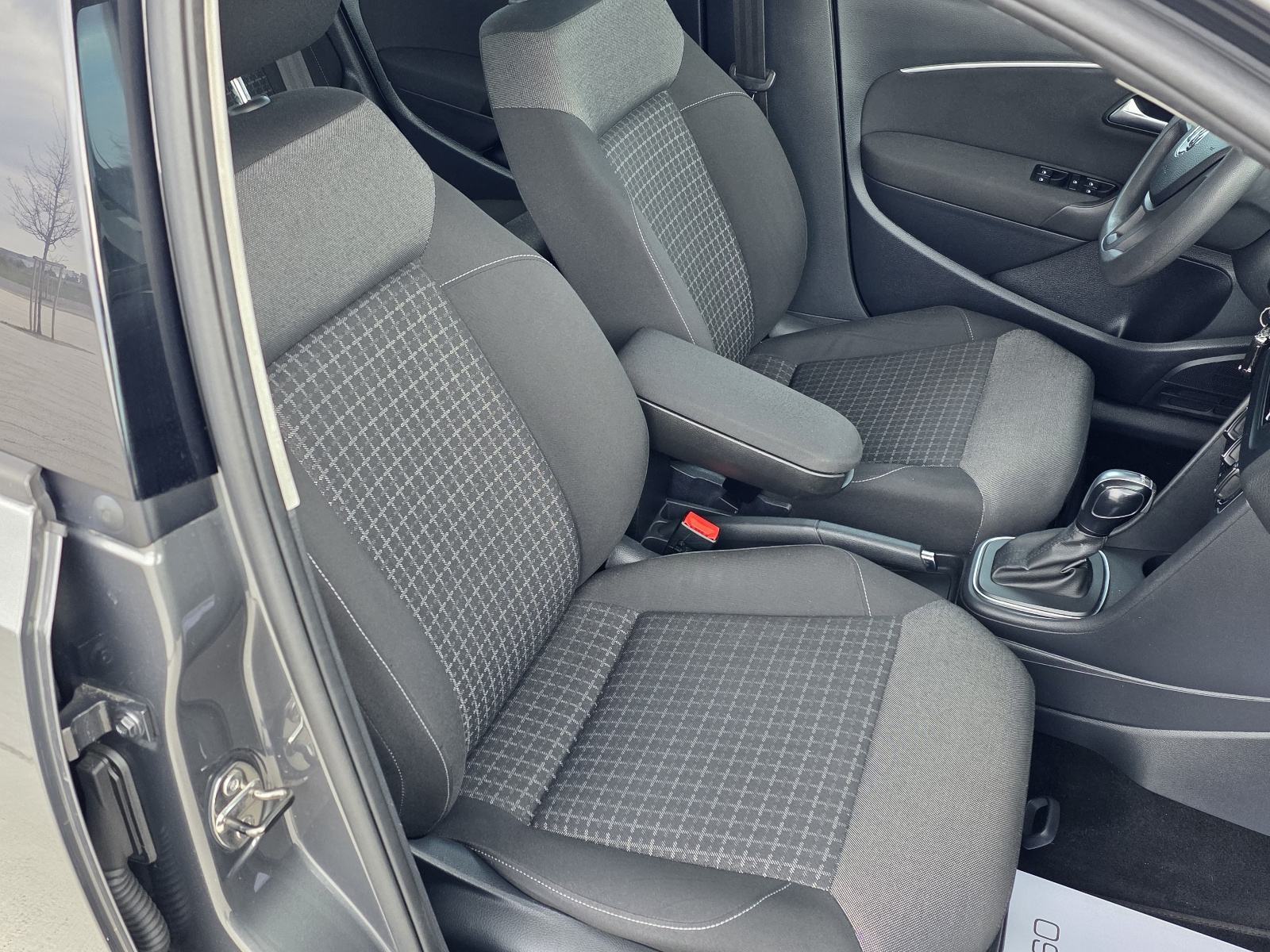 VW Polo 1,4 TDI BMT DSG automatik, fotografija 12