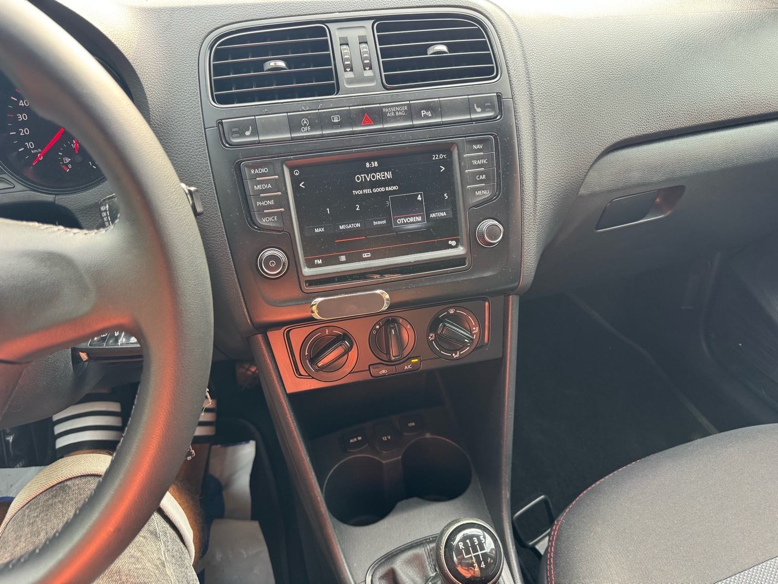 VW Polo 1,4 TDI BMT,REG.GOD.DANA, fotografija 7