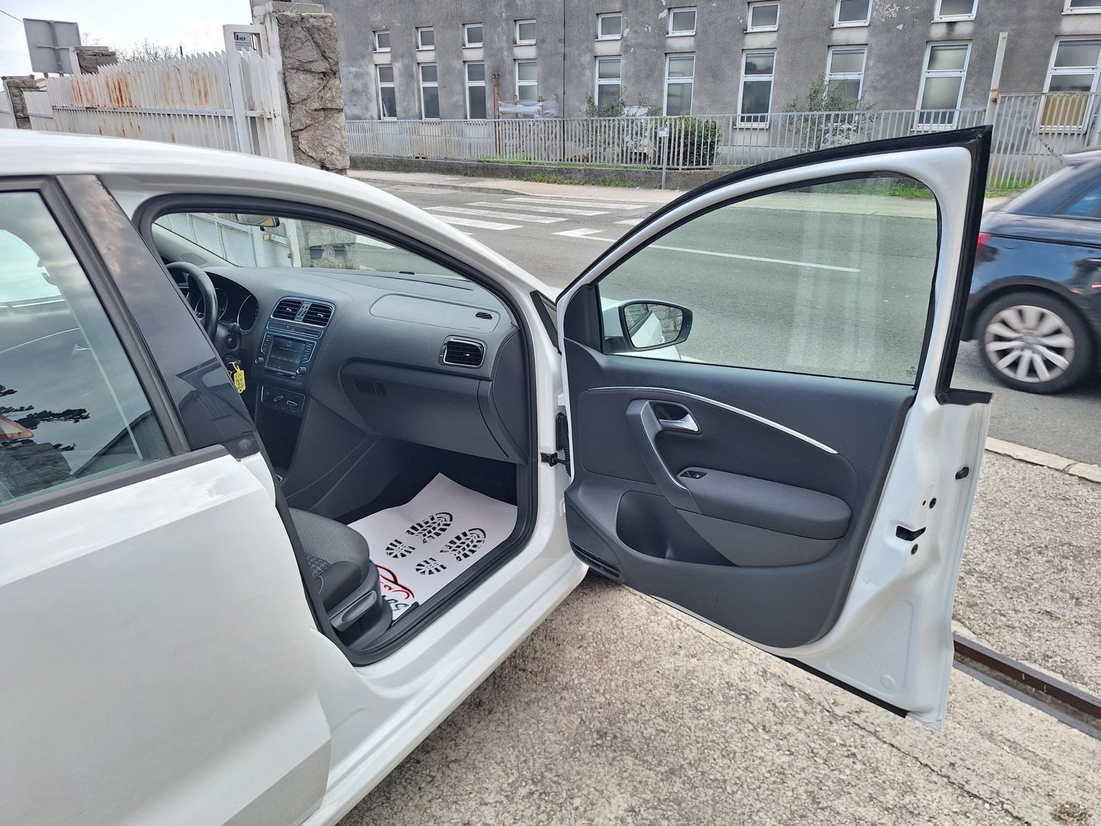 VW Polo 1,4 TDI BMT, fotografija 13